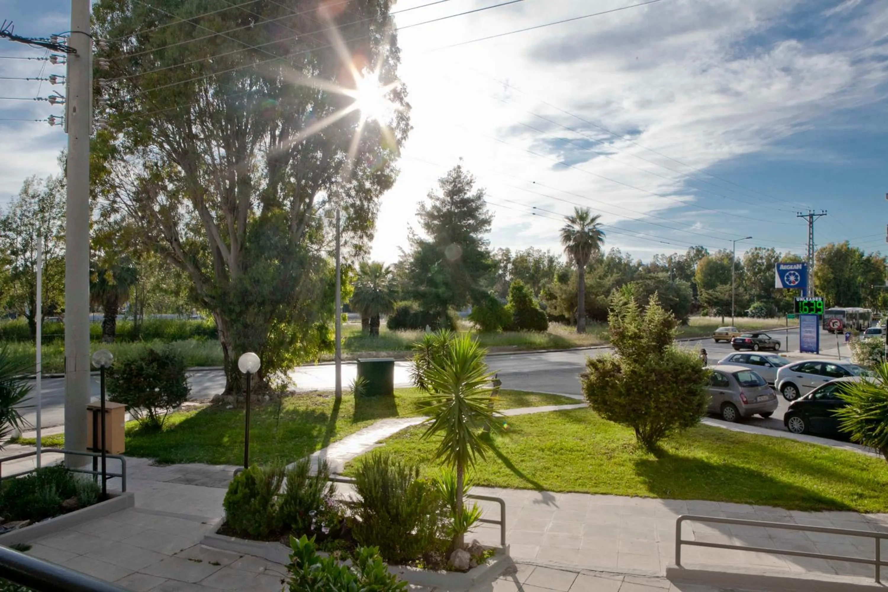 Garden in Minavra Hotel