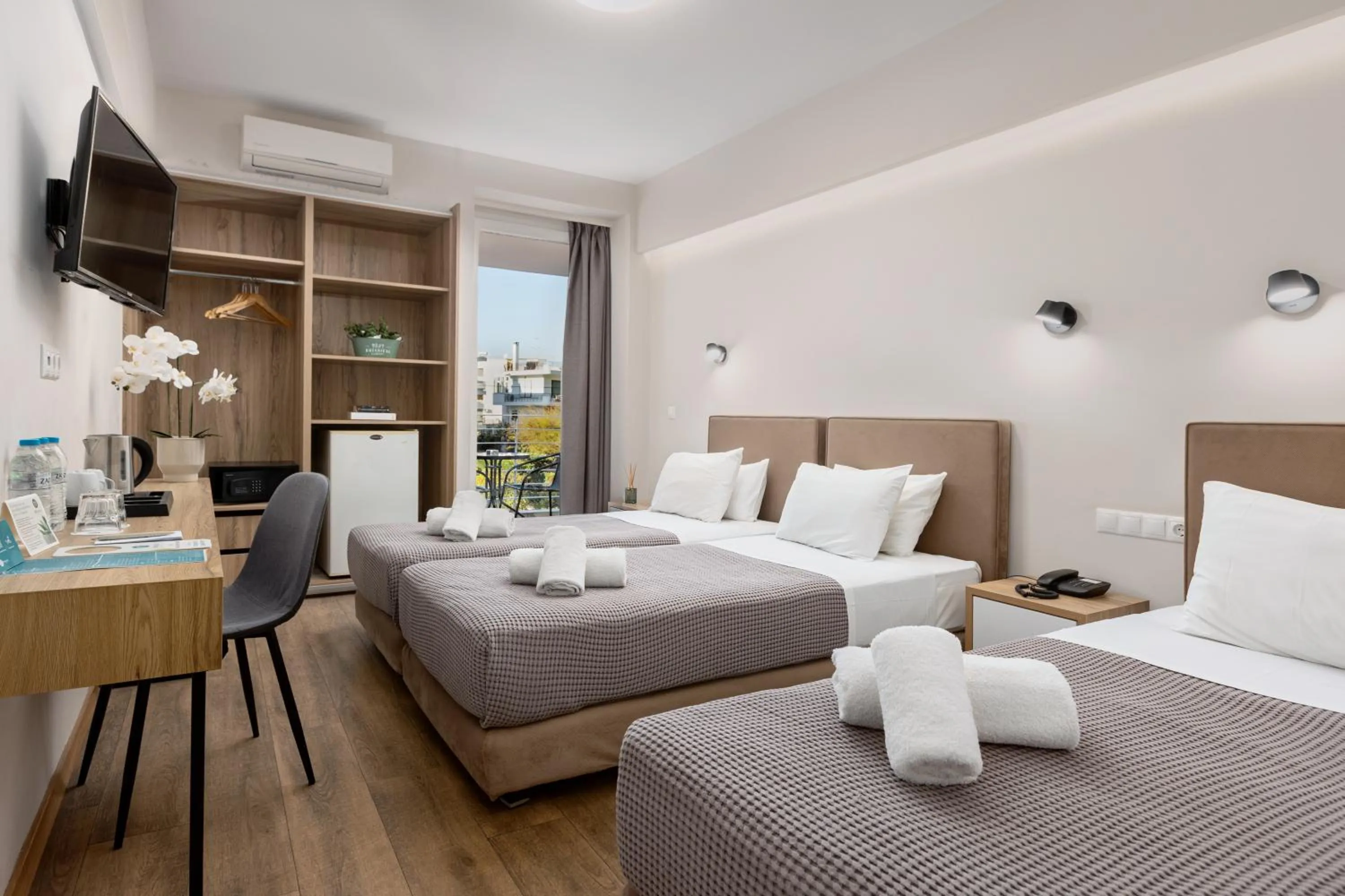 Bed in Minavra Hotel