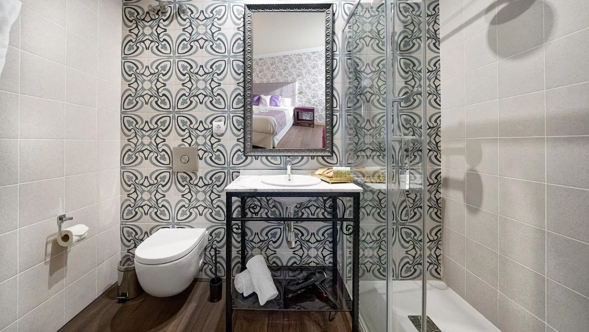 Shower in Hotel Emblemático Agáldar