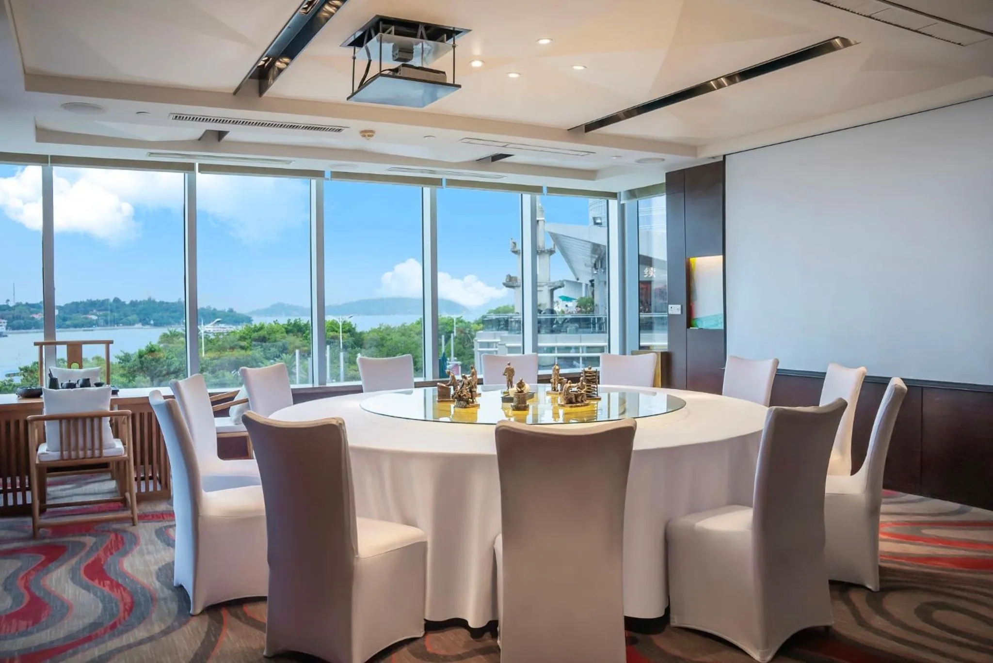Meeting/conference room in Hotel Indigo Xiamen Harbour by IHG