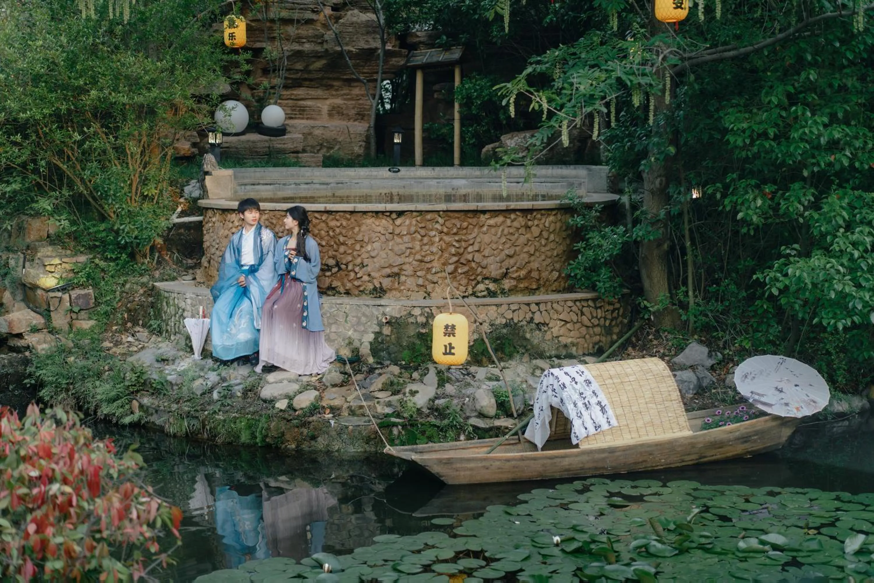 Hot Spring Bath in Holiday Inn Resort Chaohu Hot Spring by IHG