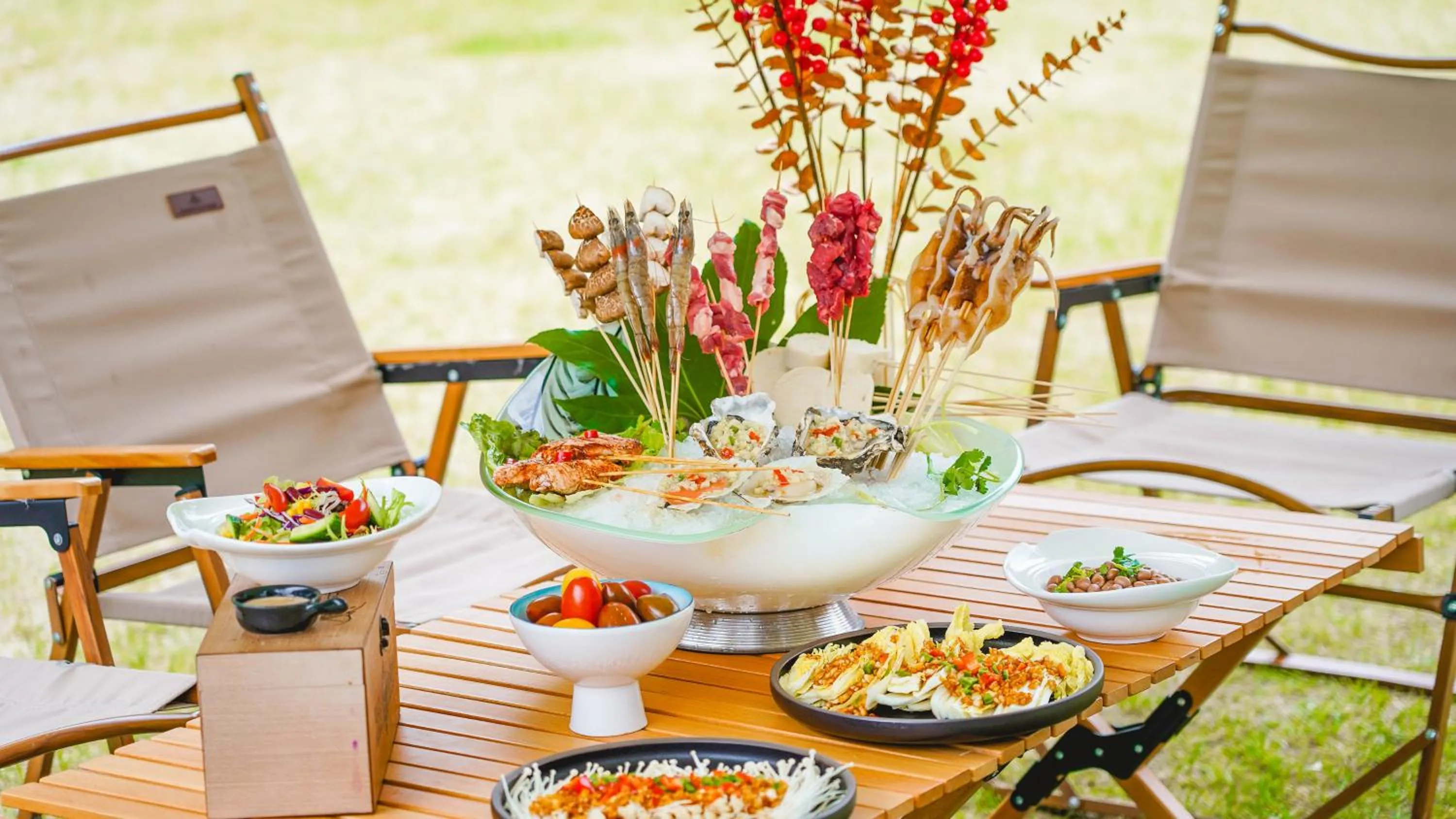 Lounge or bar in Holiday Inn Resort Chaohu Hot Spring by IHG