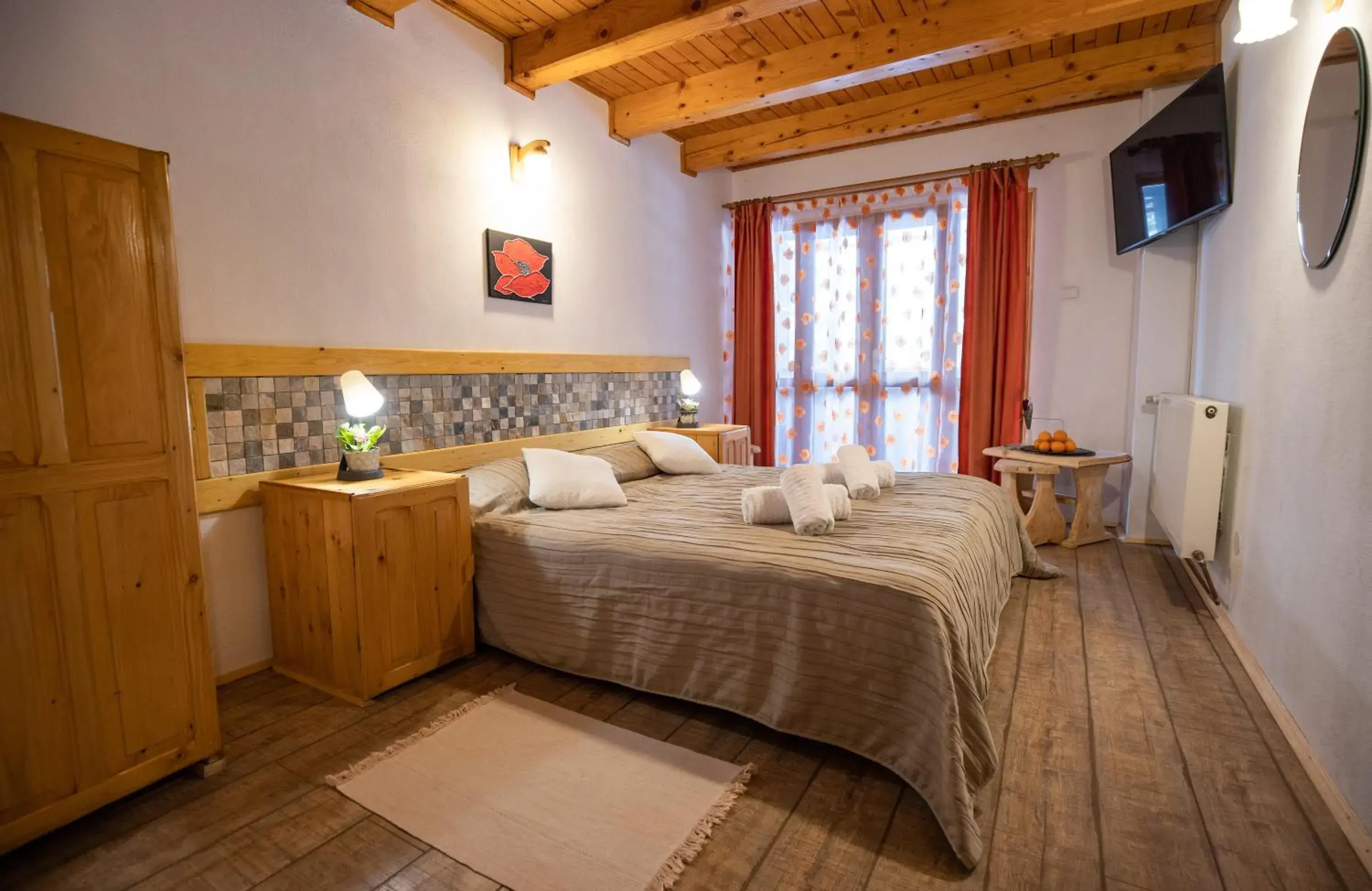 Double Room with Balcony in Poiana Cristian Double Room with Balcony in Poiana Cristian