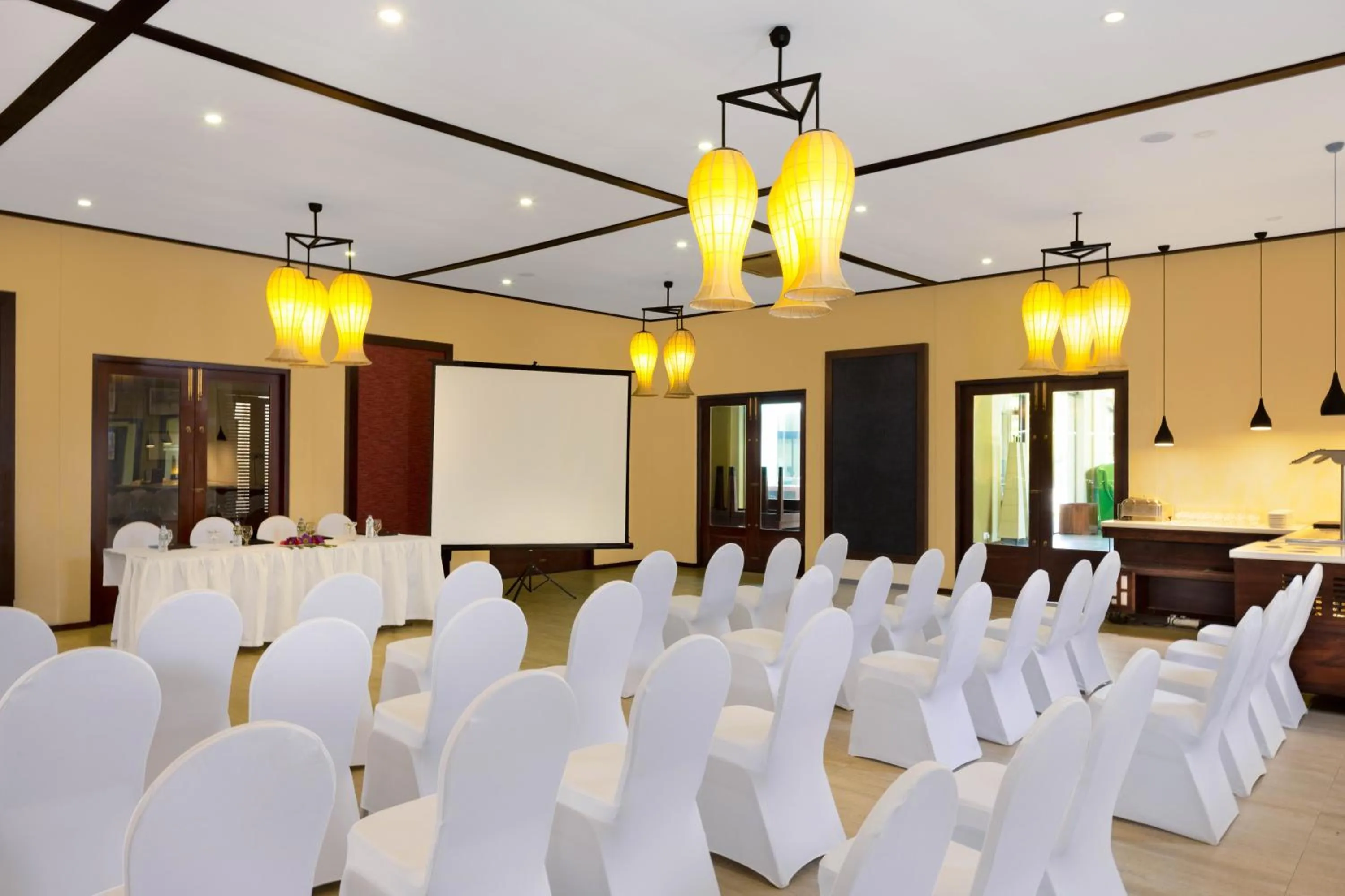Meeting/conference room in Chaarya Resort & Spa