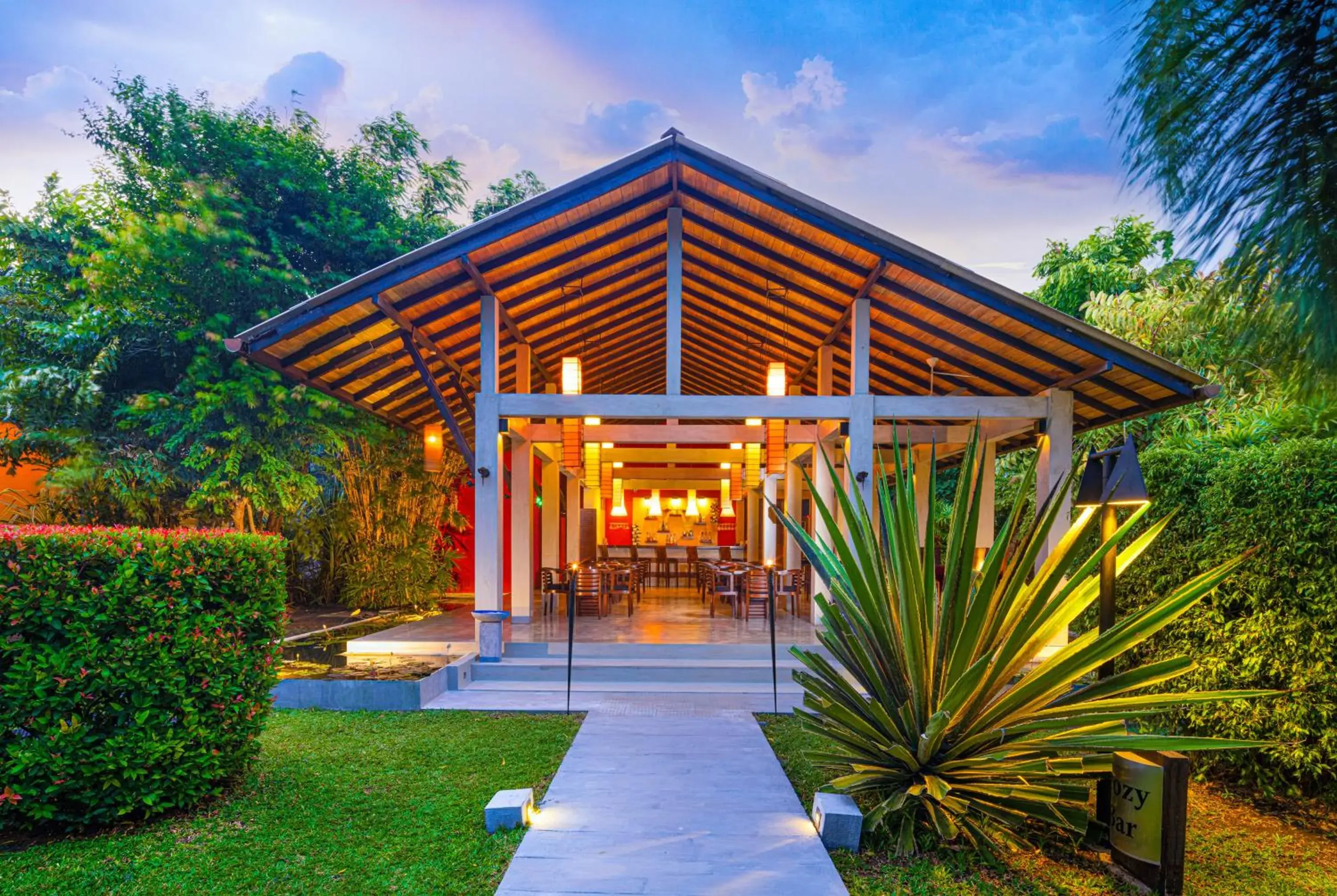 Lounge or bar in Chaarya Resort & Spa Lounge or bar in Chaarya Resort & Spa