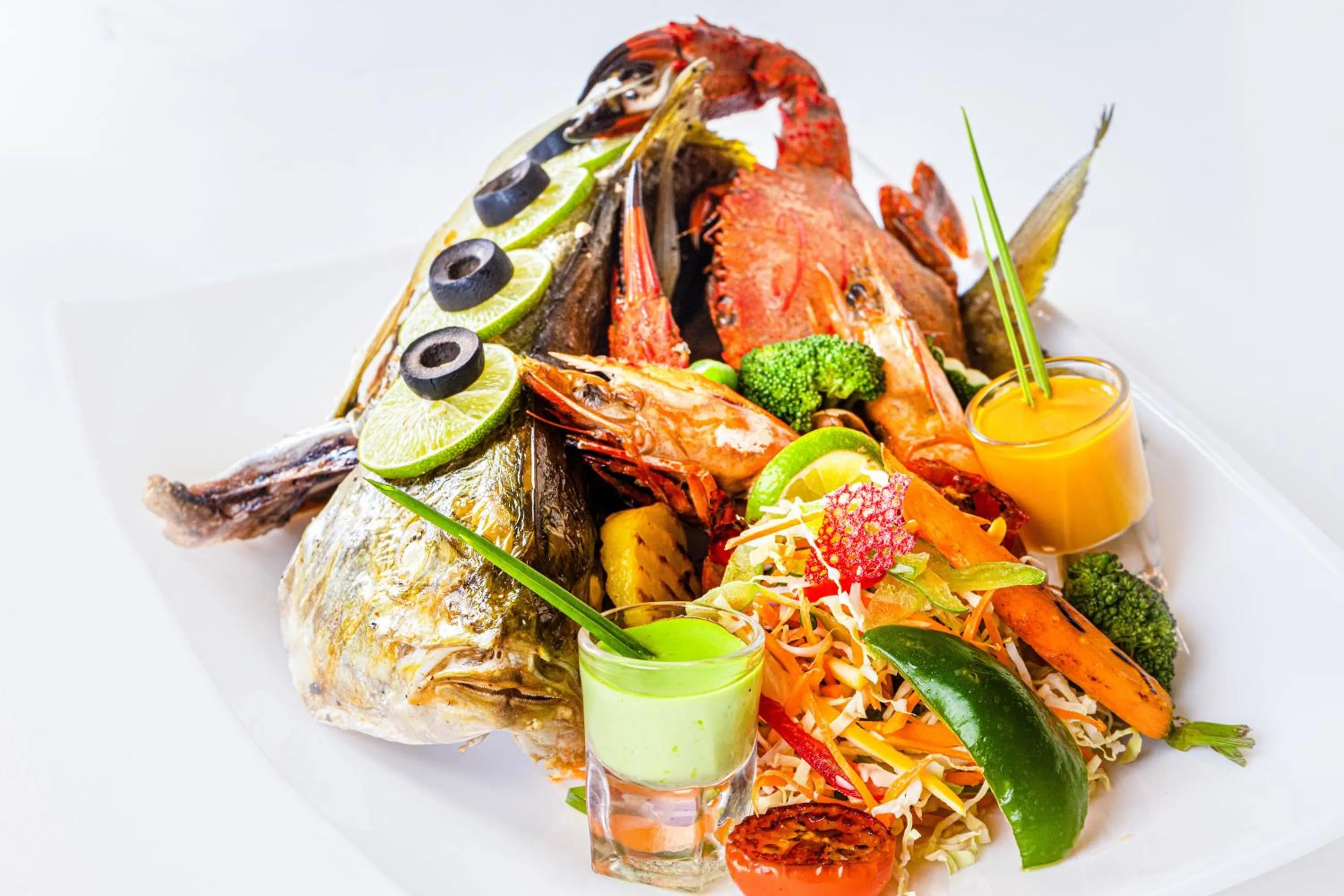 Restaurant/places to eat in Chaarya Resort & Spa