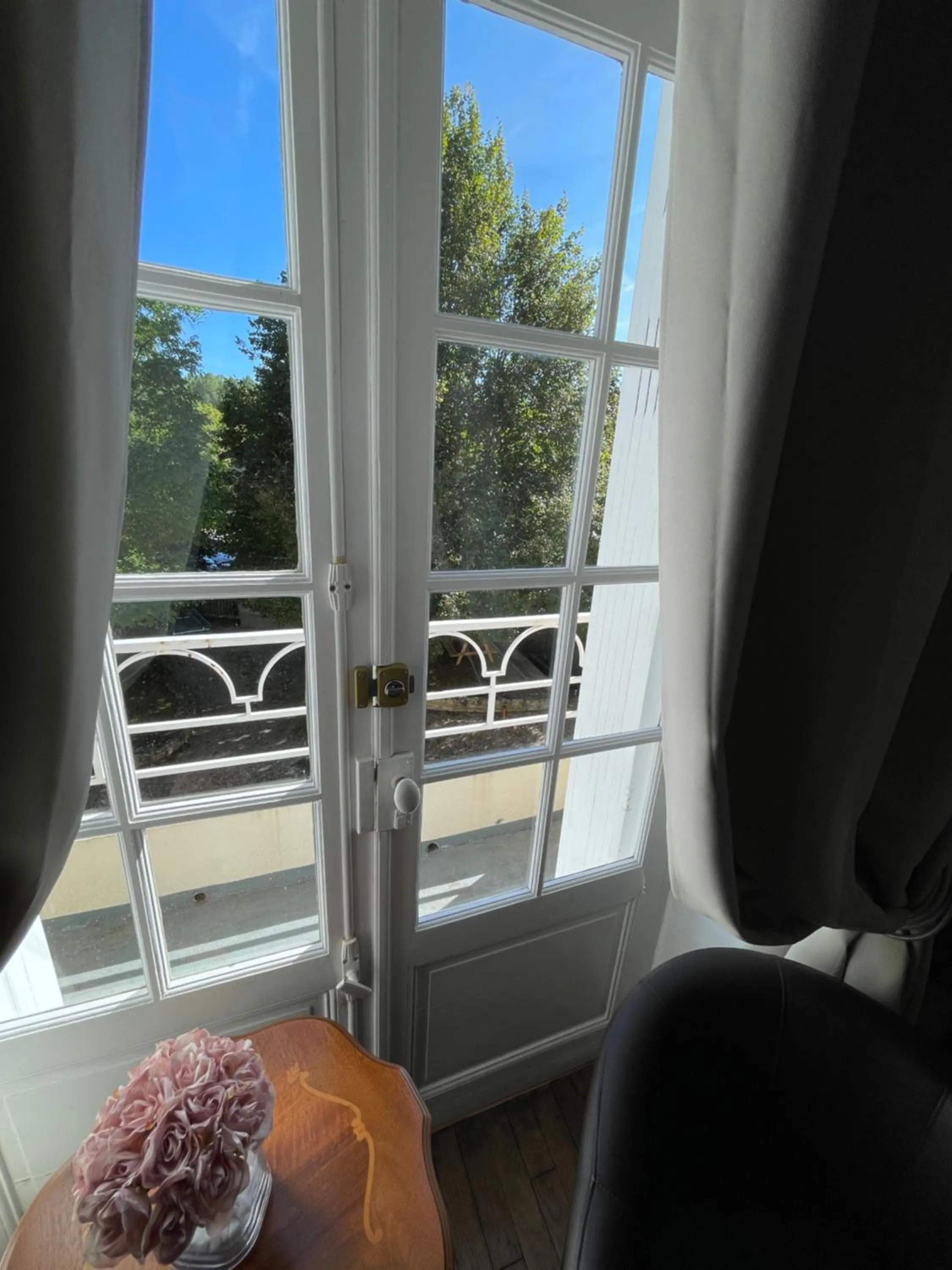 Vue du Château d'Excideuil en chambres