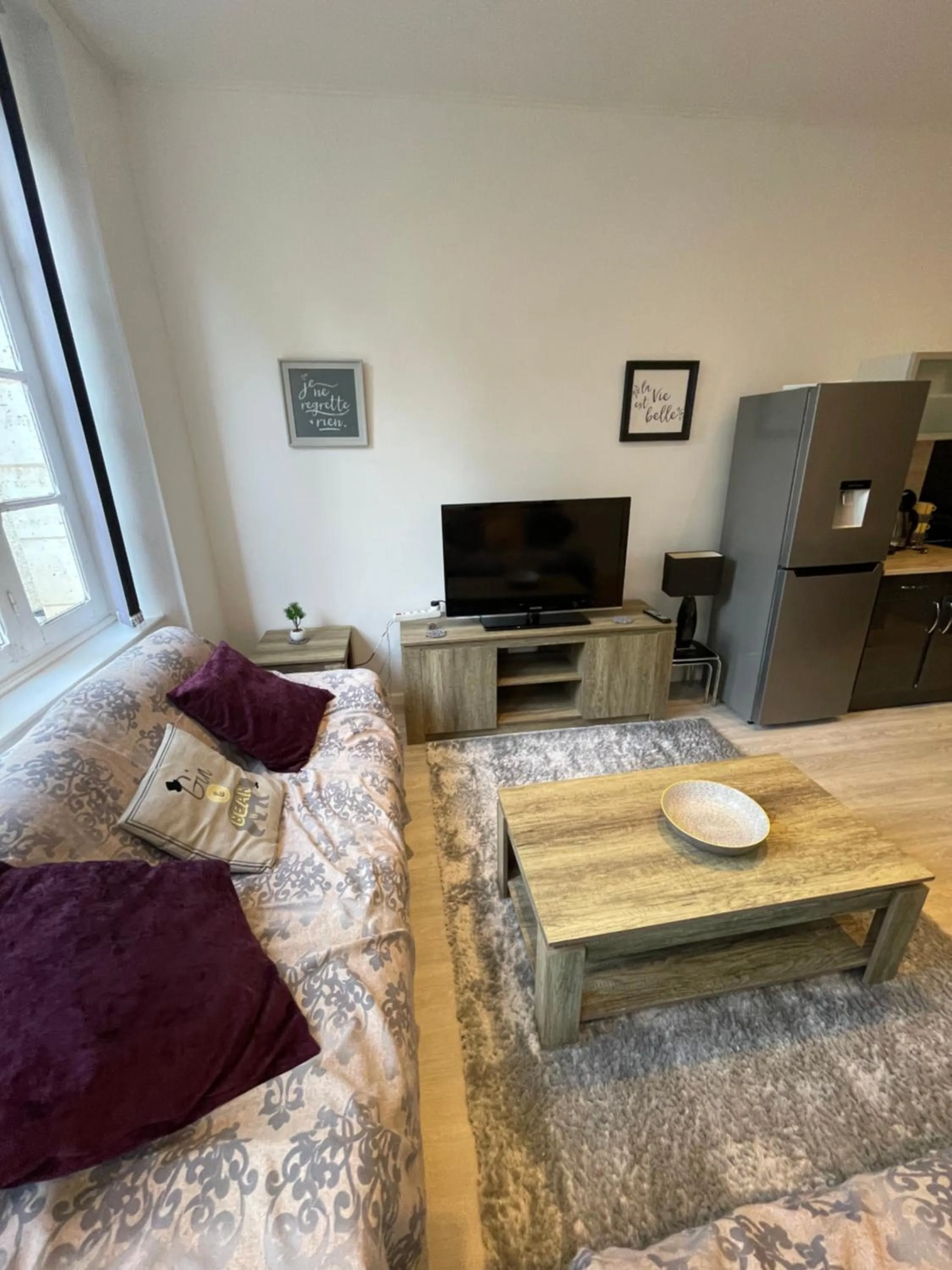 Apartment with Shower in Vue du Château d'Excideuil en chambres