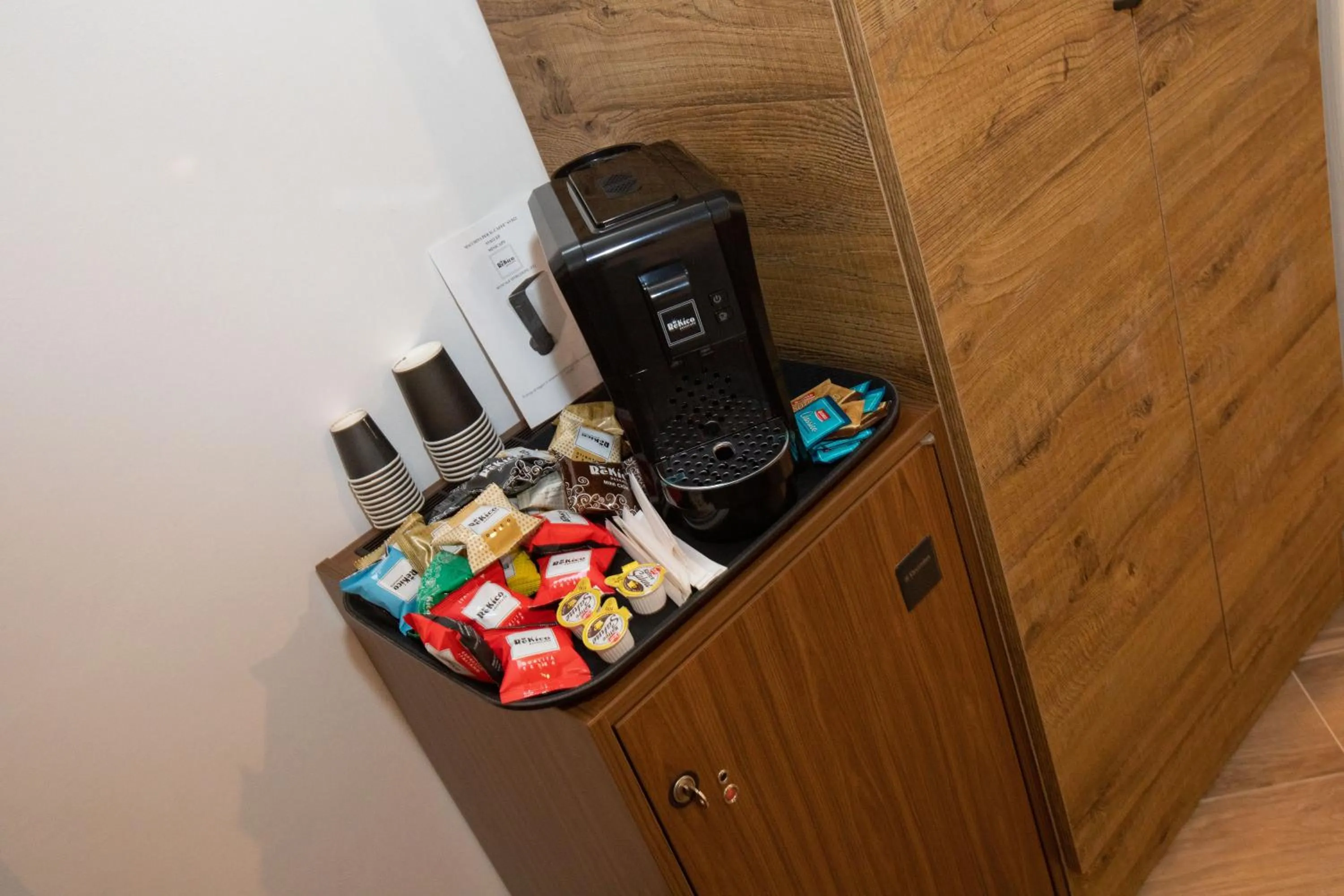 Coffee/tea facilities in AL 54 Accommodation