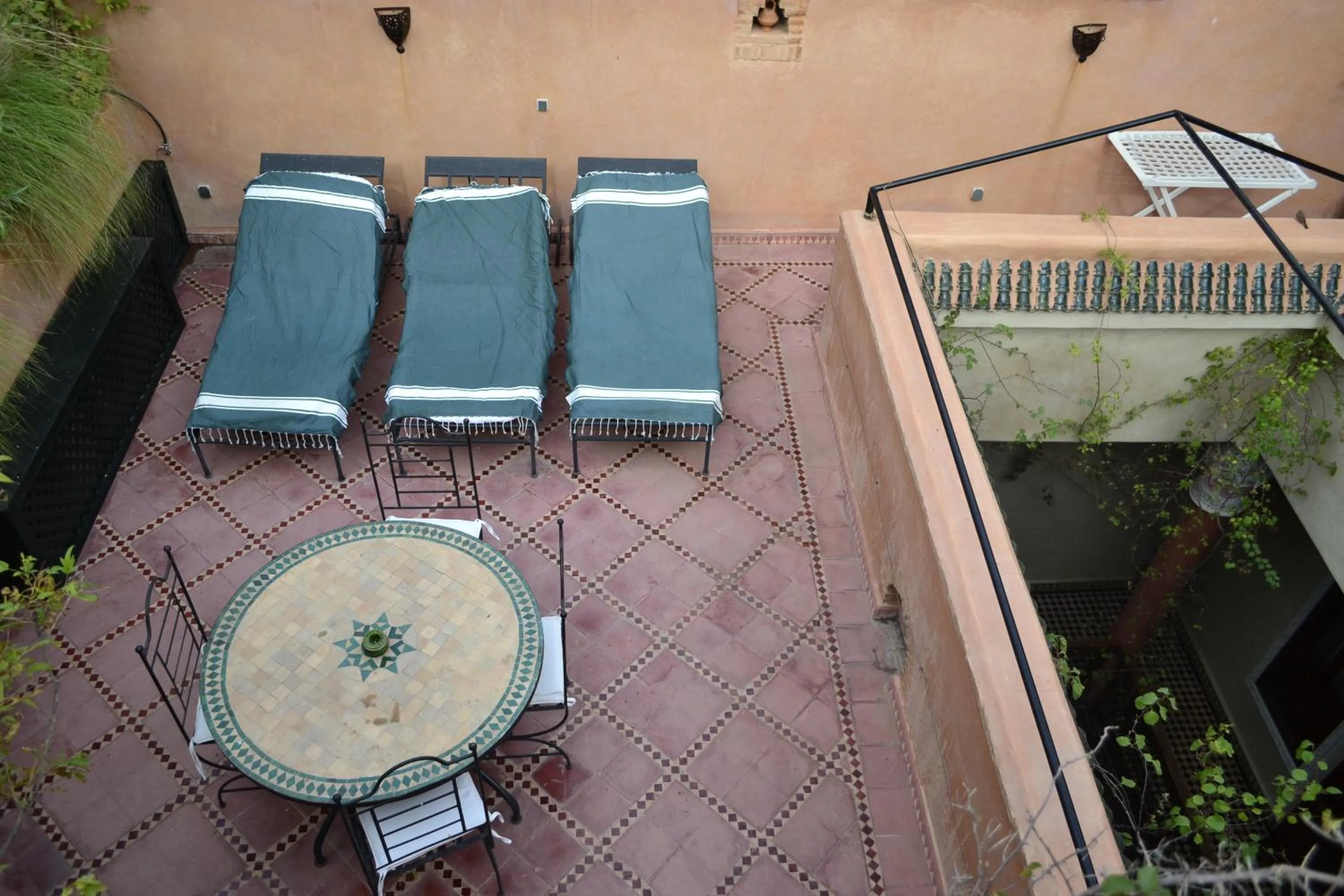 Balcony/Terrace in Riad Charik