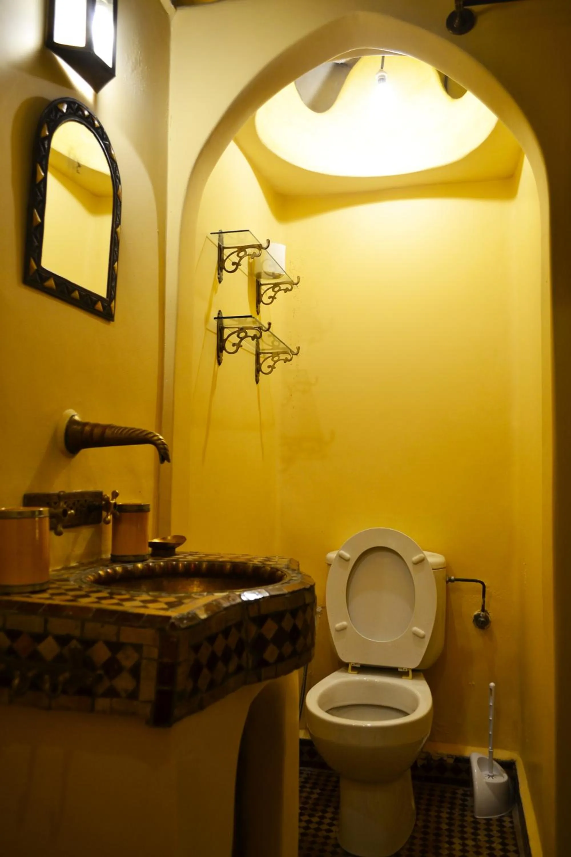 Bathroom in Riad Charik