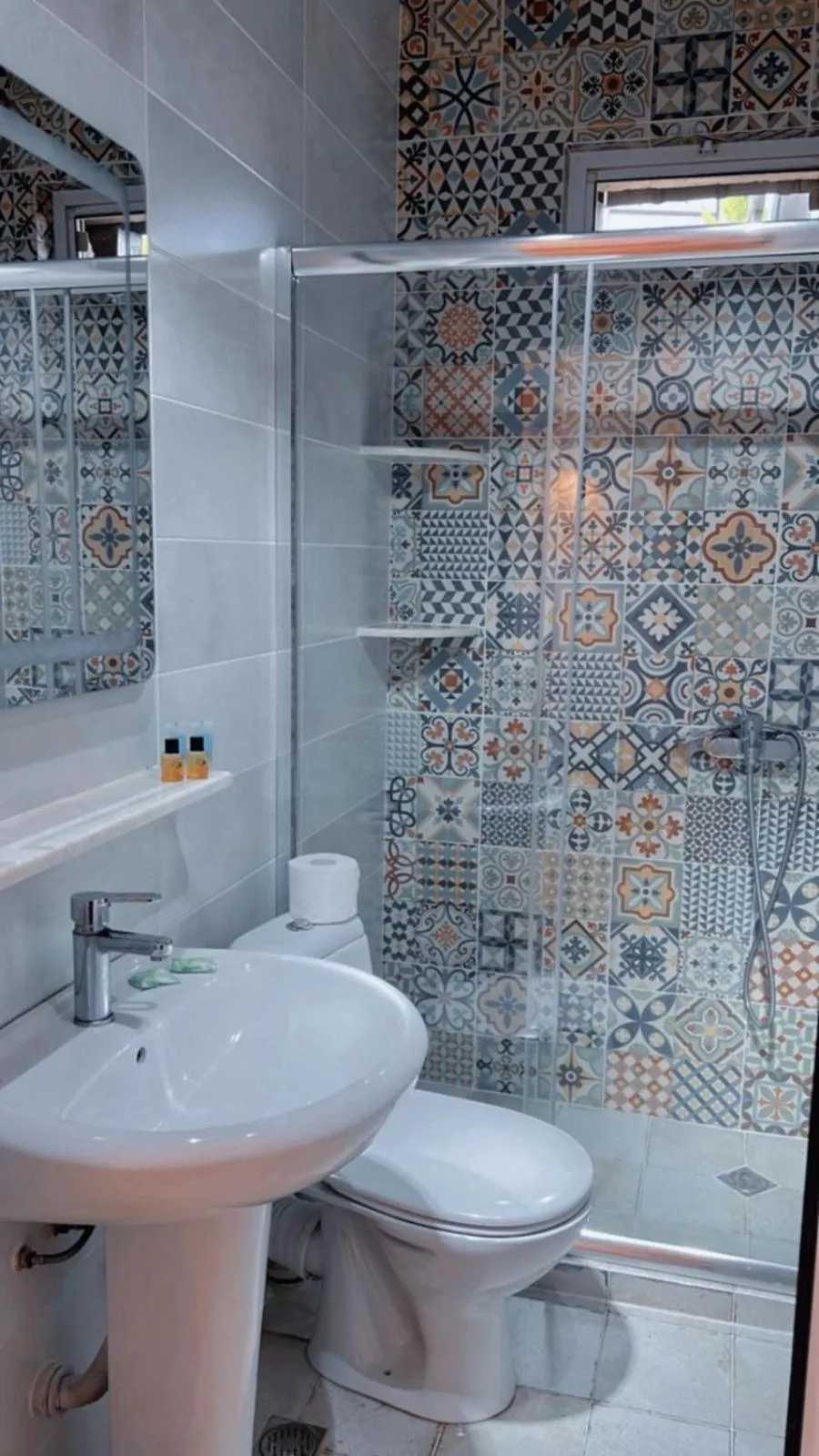 Shower in Green Cape Guest House