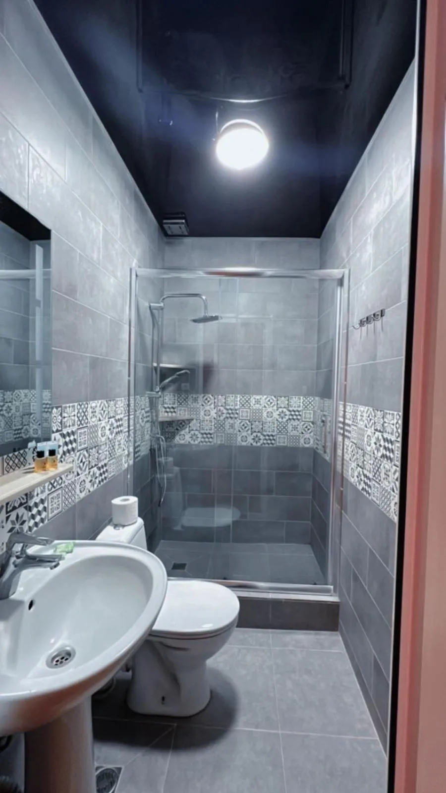 Shower in Green Cape Guest House