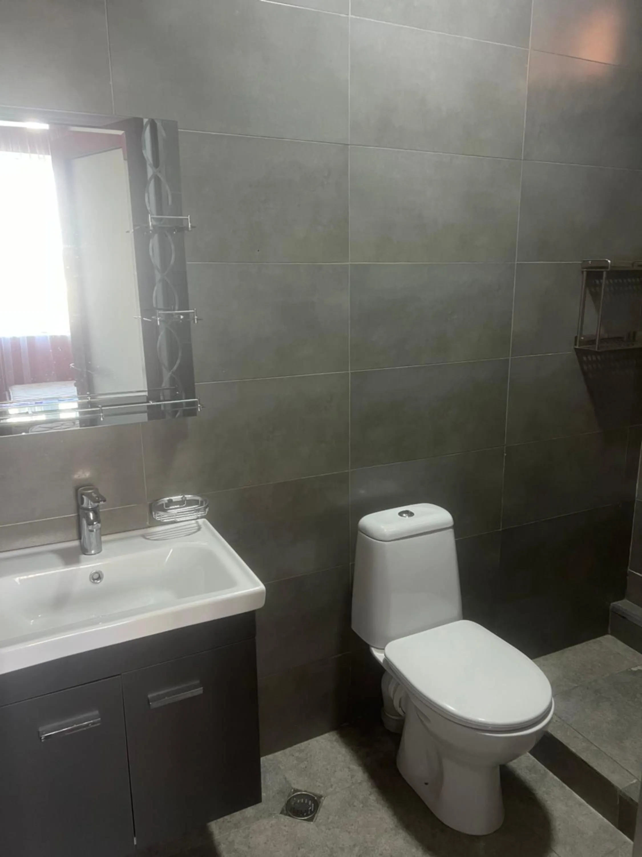 Toilet in Green Cape Guest House