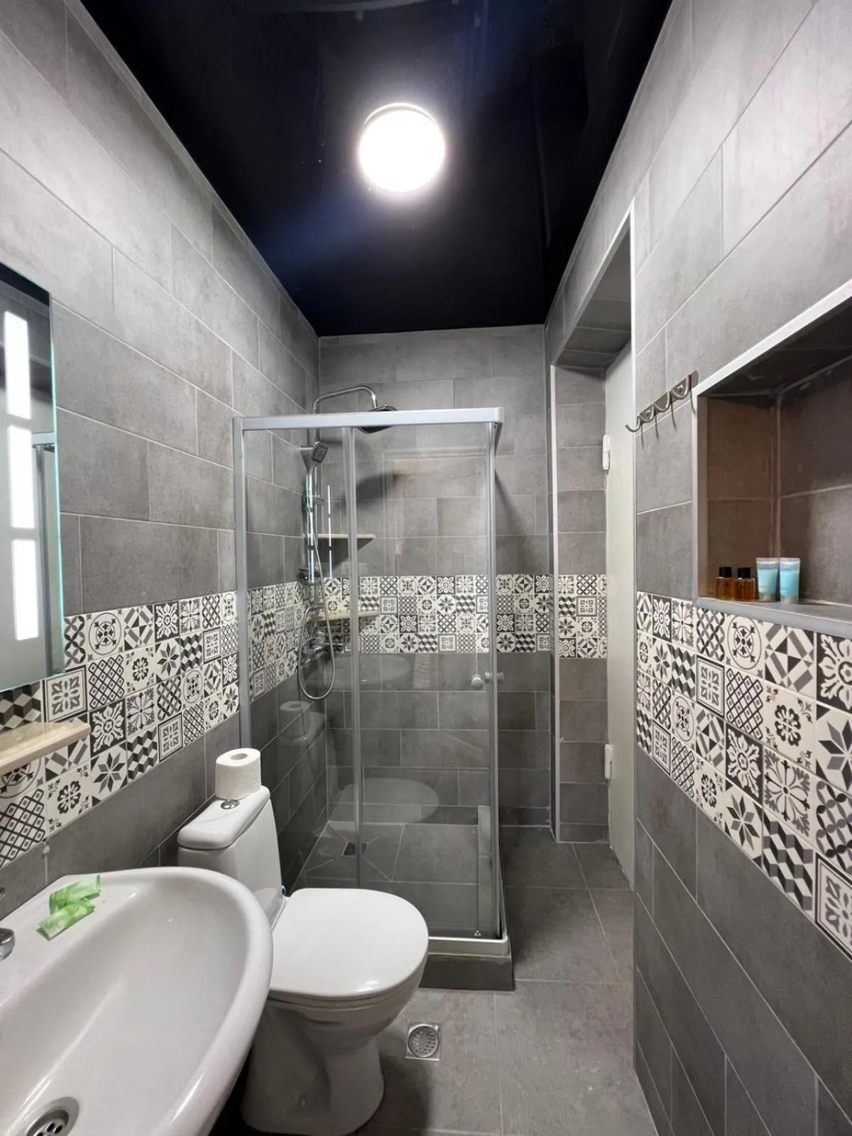 Shower in Green Cape Guest House
