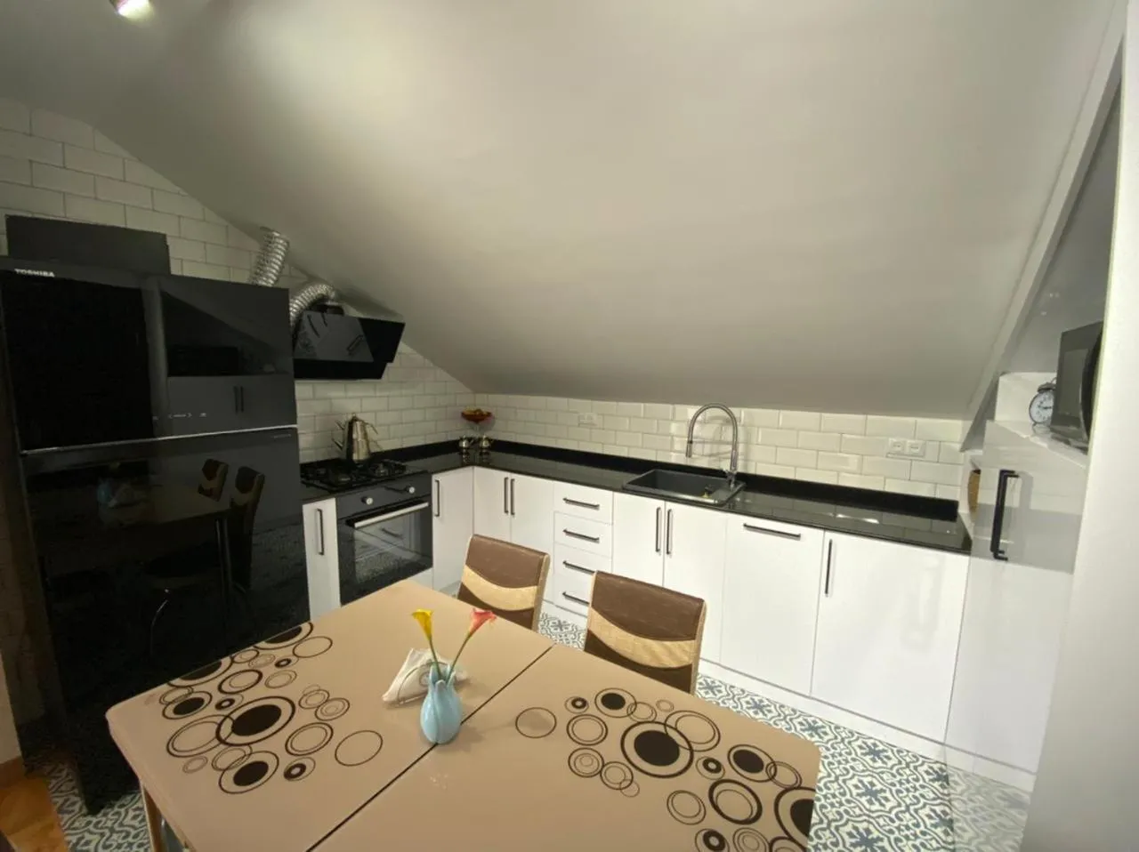 Kitchen or kitchenette in Green Cape Guest House