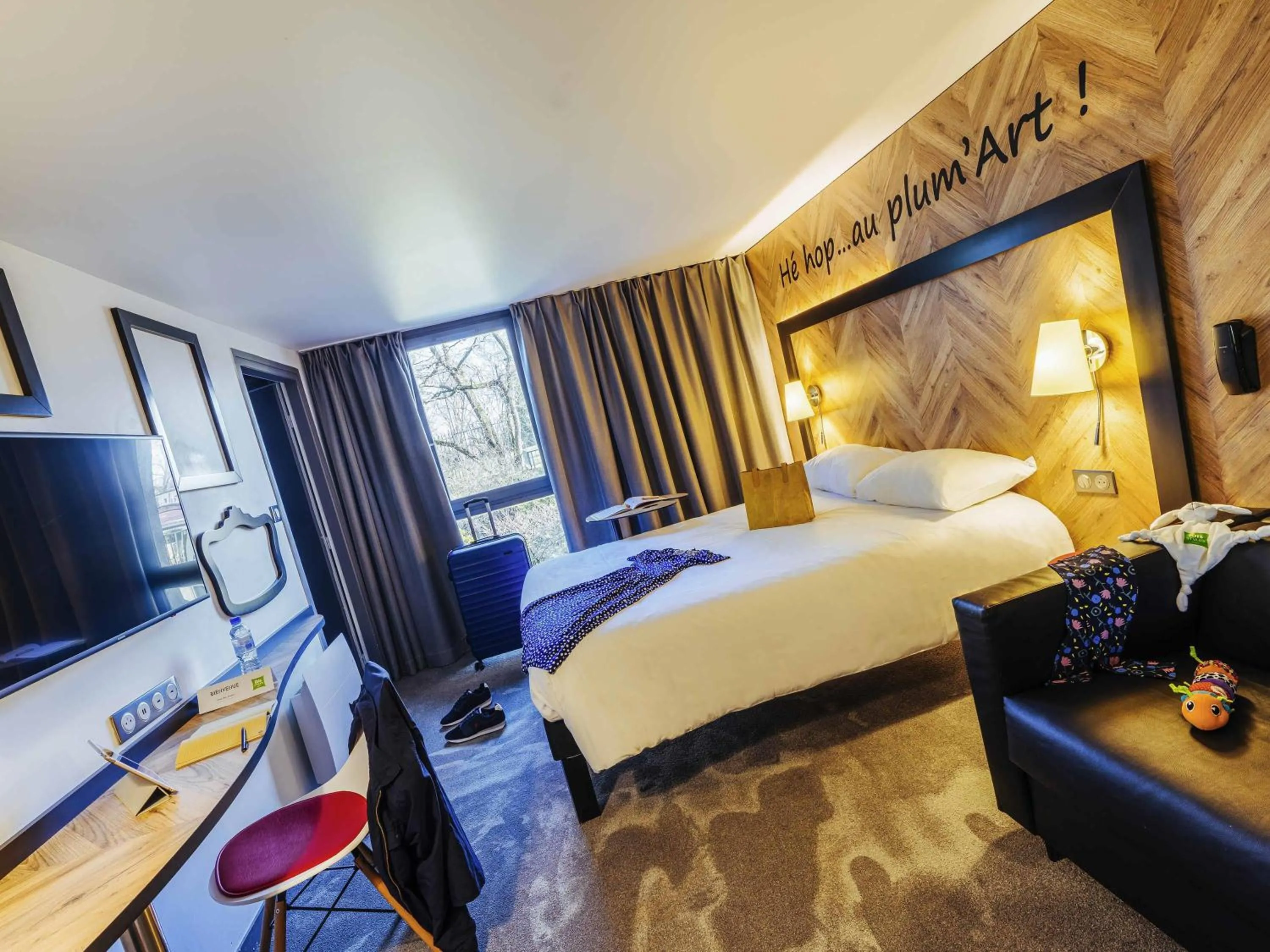 Bedroom, Bed in ibis Styles Douai Gare Gayant Expo