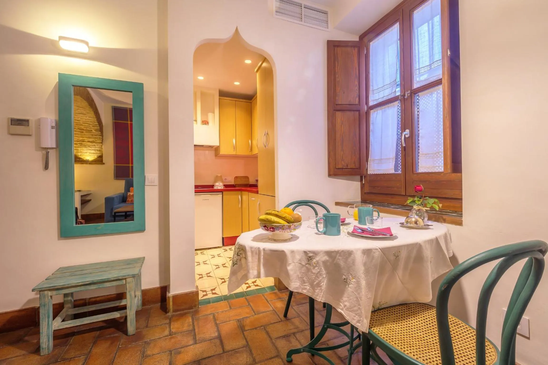 Dining area in ApartaSuites Alberca Deluxe