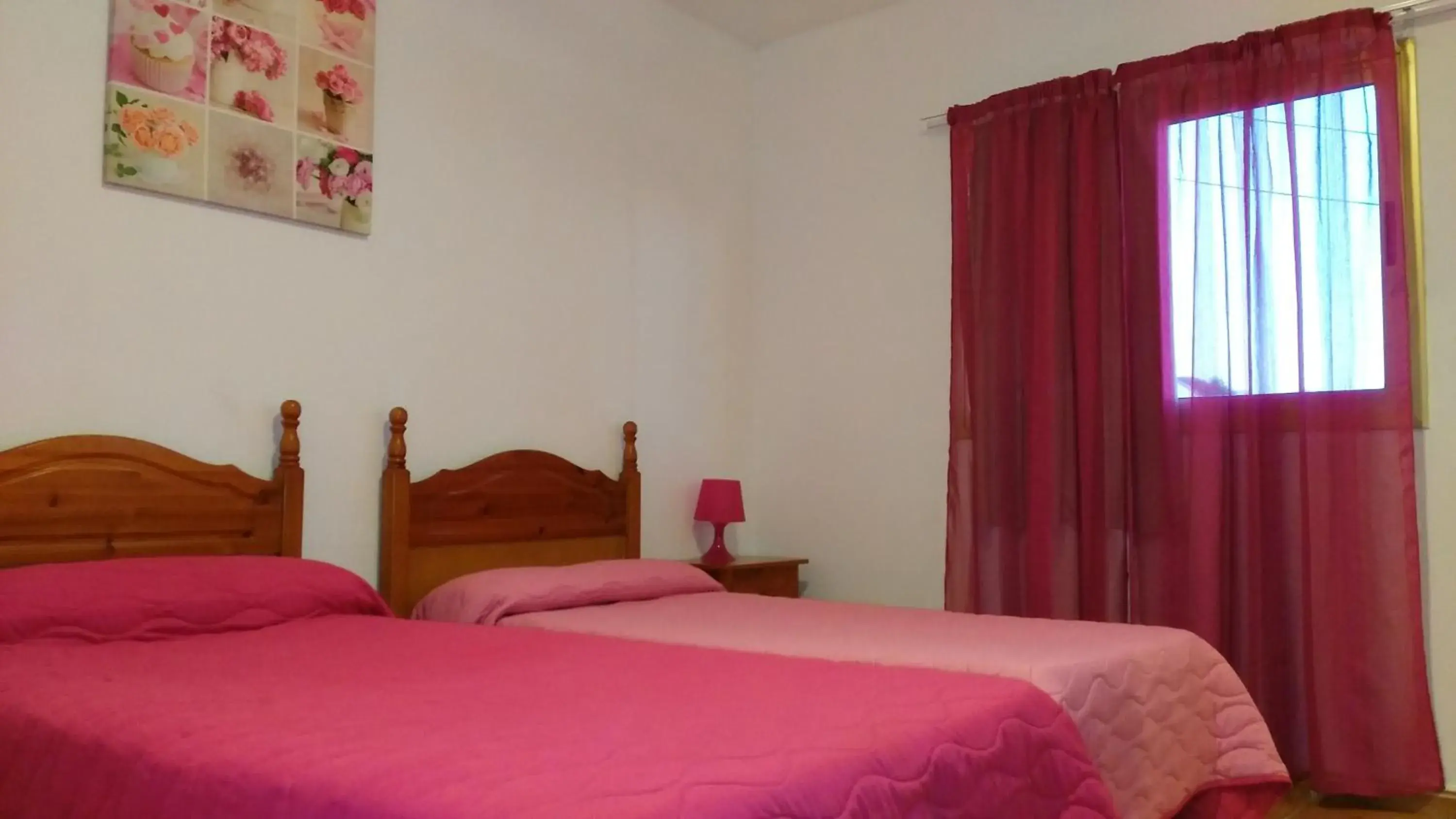 Triple Room in Pensión Amparo Las Hayas Triple Room in Pensión Amparo Las Hayas