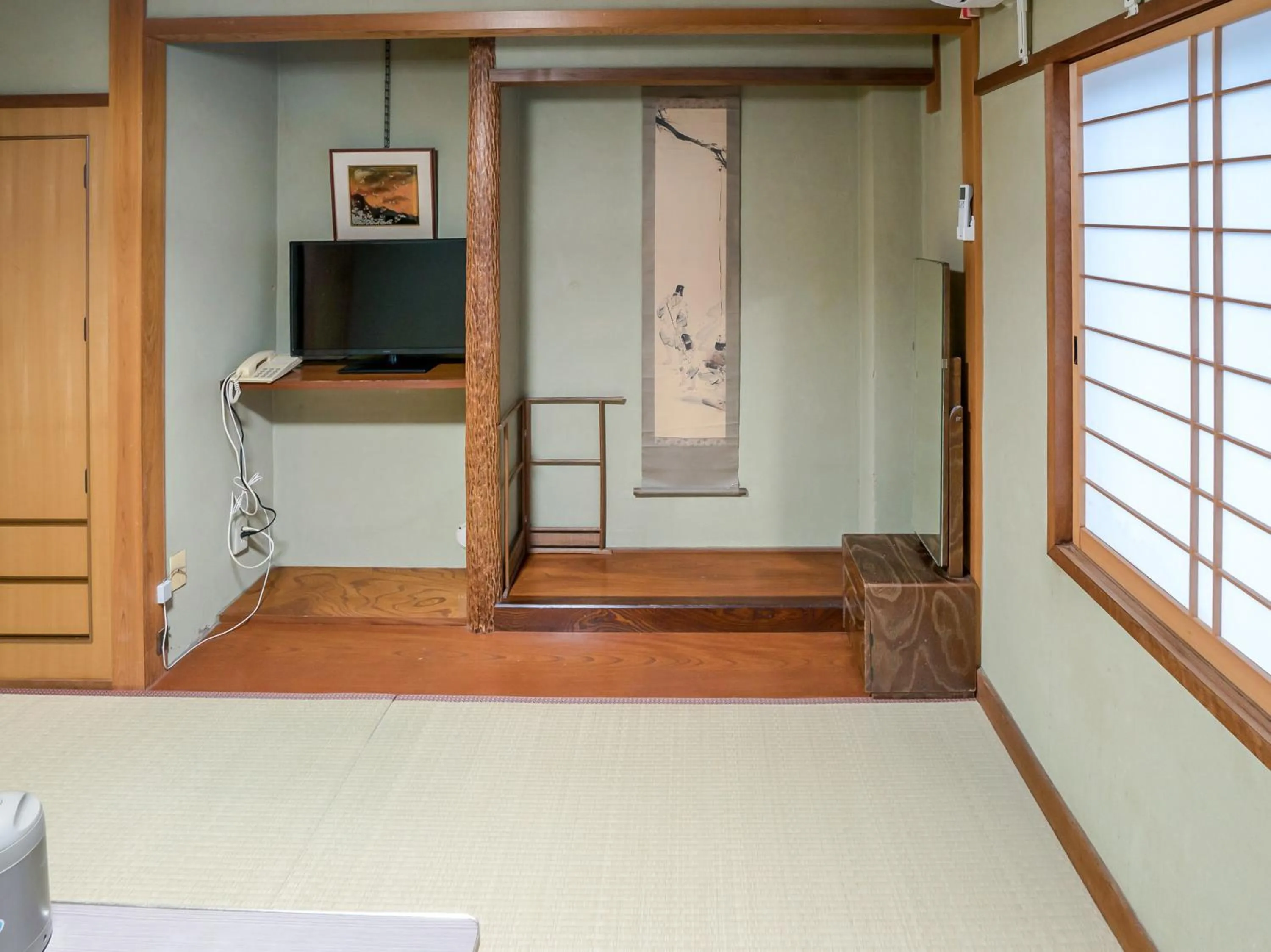 Photo of the whole room in Tabist Miya Yokkaichi Suizawa