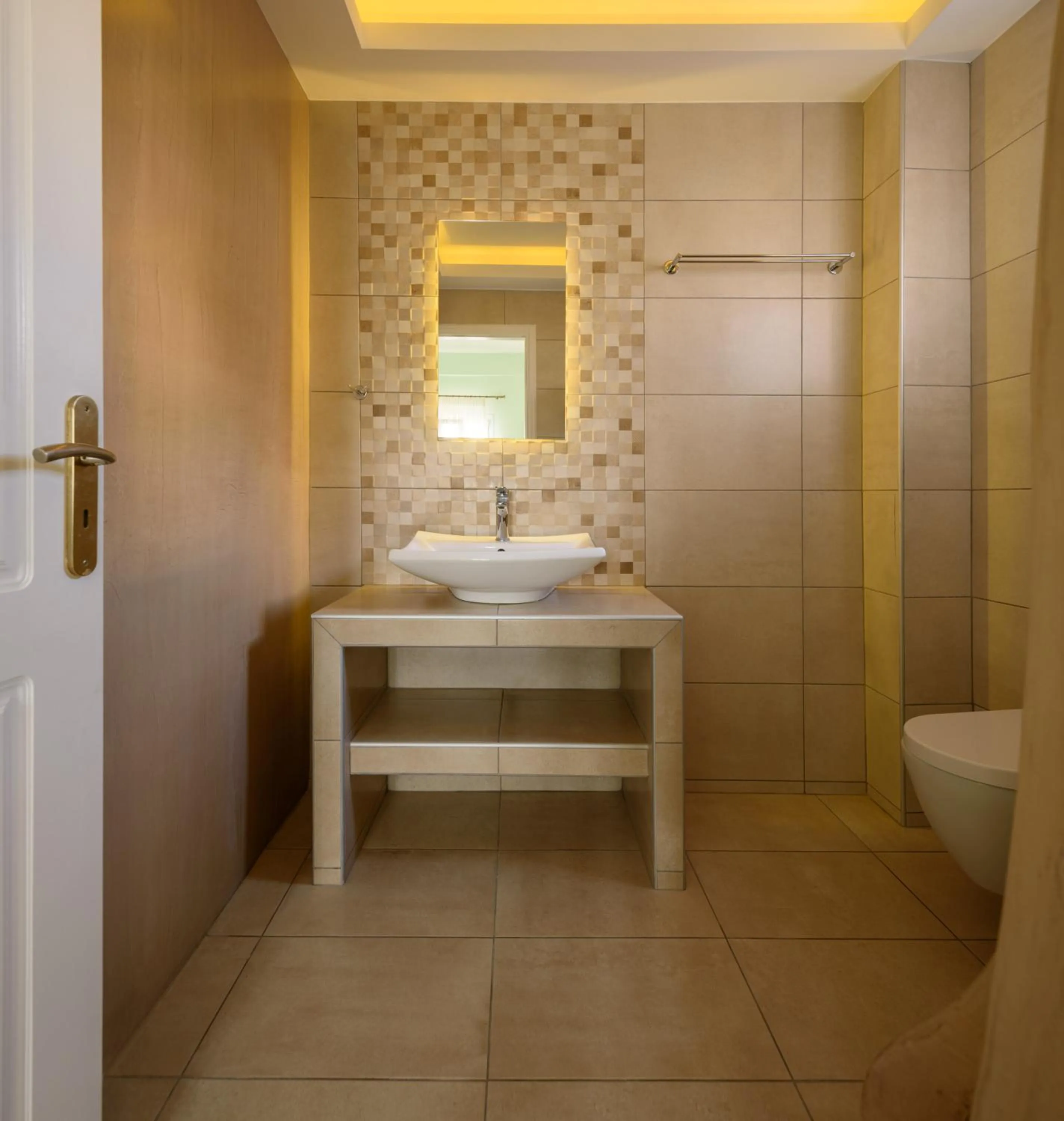 Bathroom in Moonlight Apartments & Suites