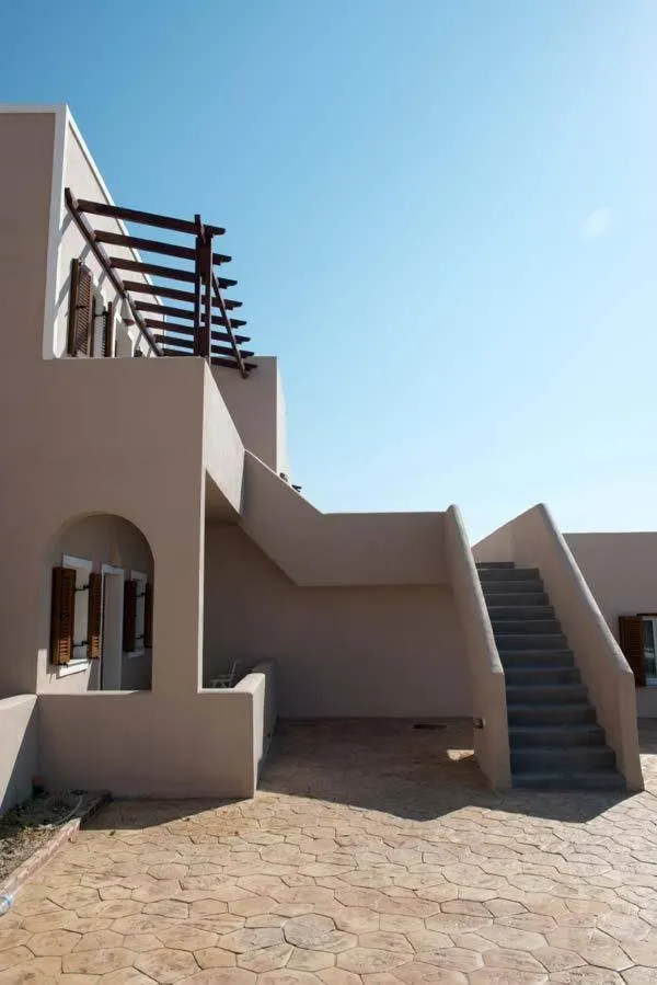 Facade/entrance in Moonlight Apartments & Suites