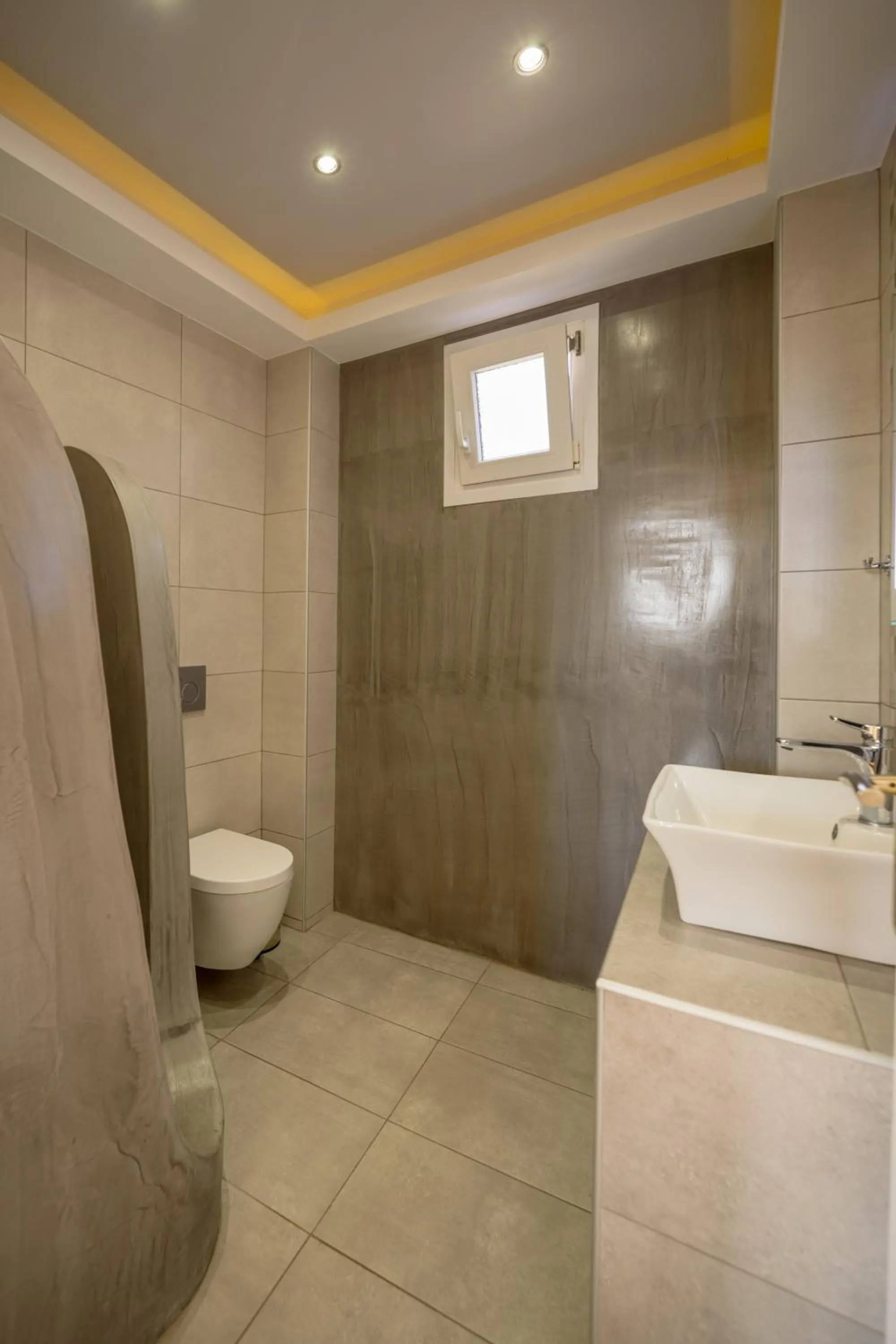 Bathroom in Moonlight Apartments & Suites