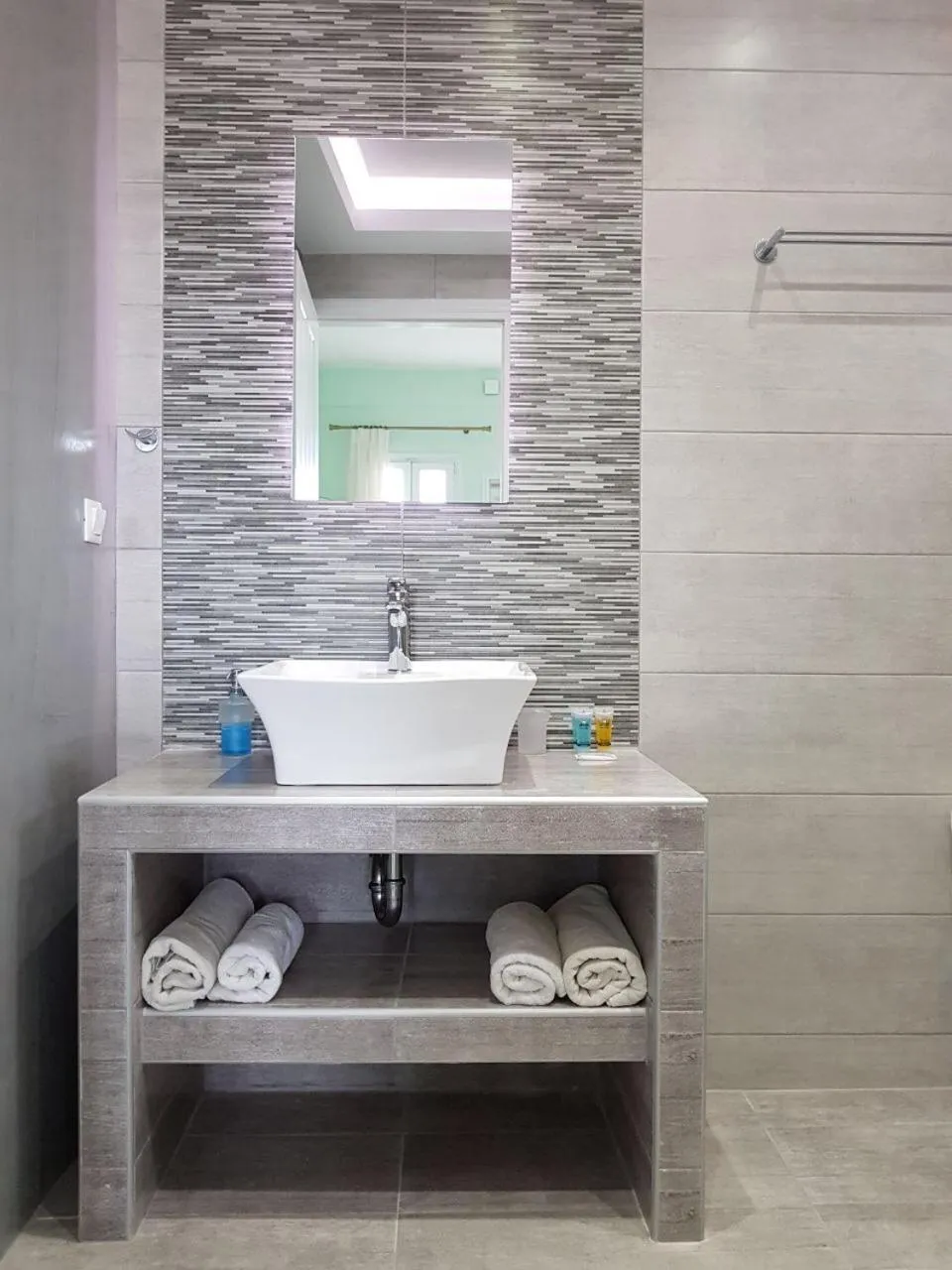 Bathroom in Moonlight Apartments & Suites