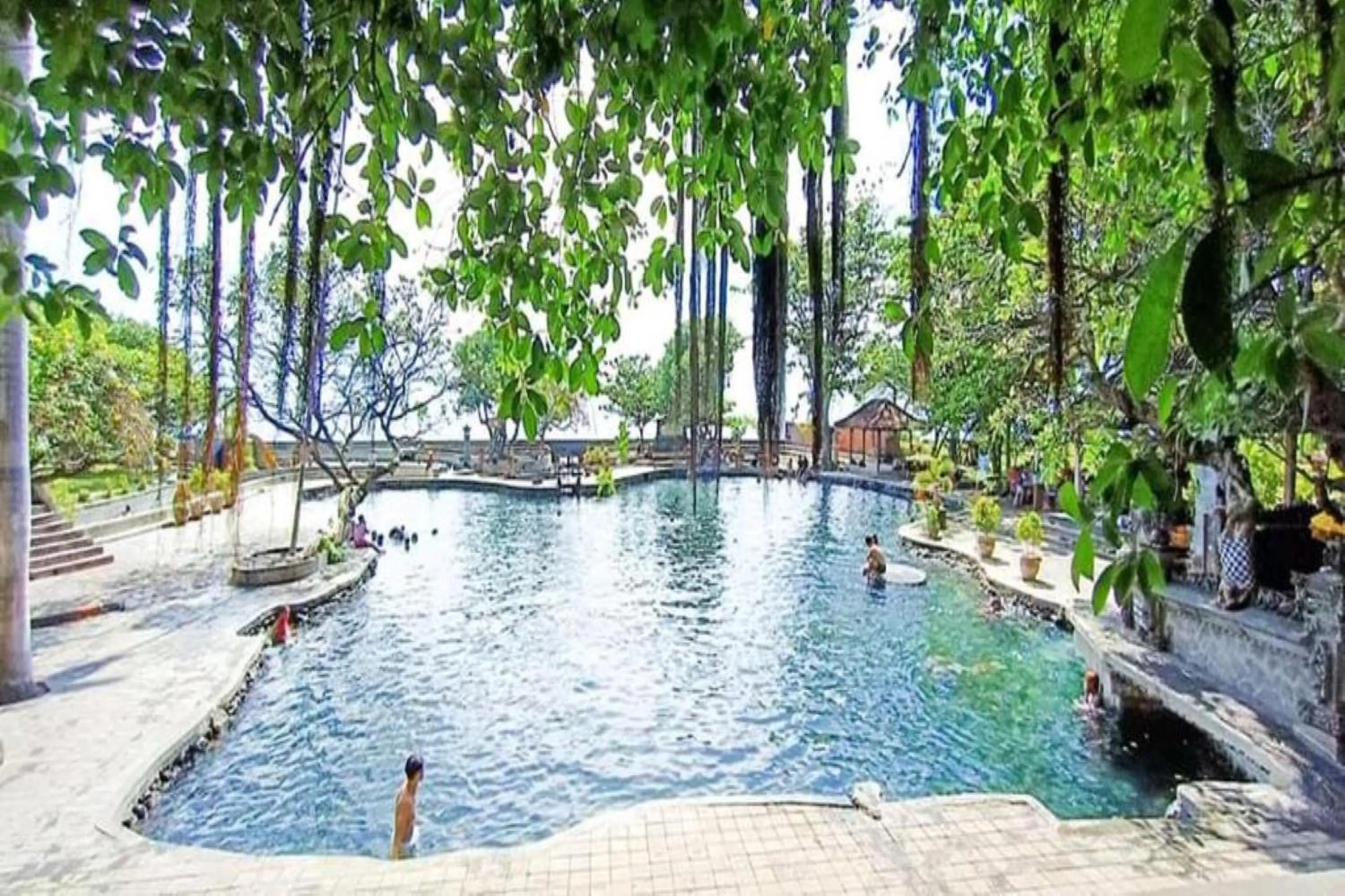 Swimming pool in Palm Beach Villas Bali