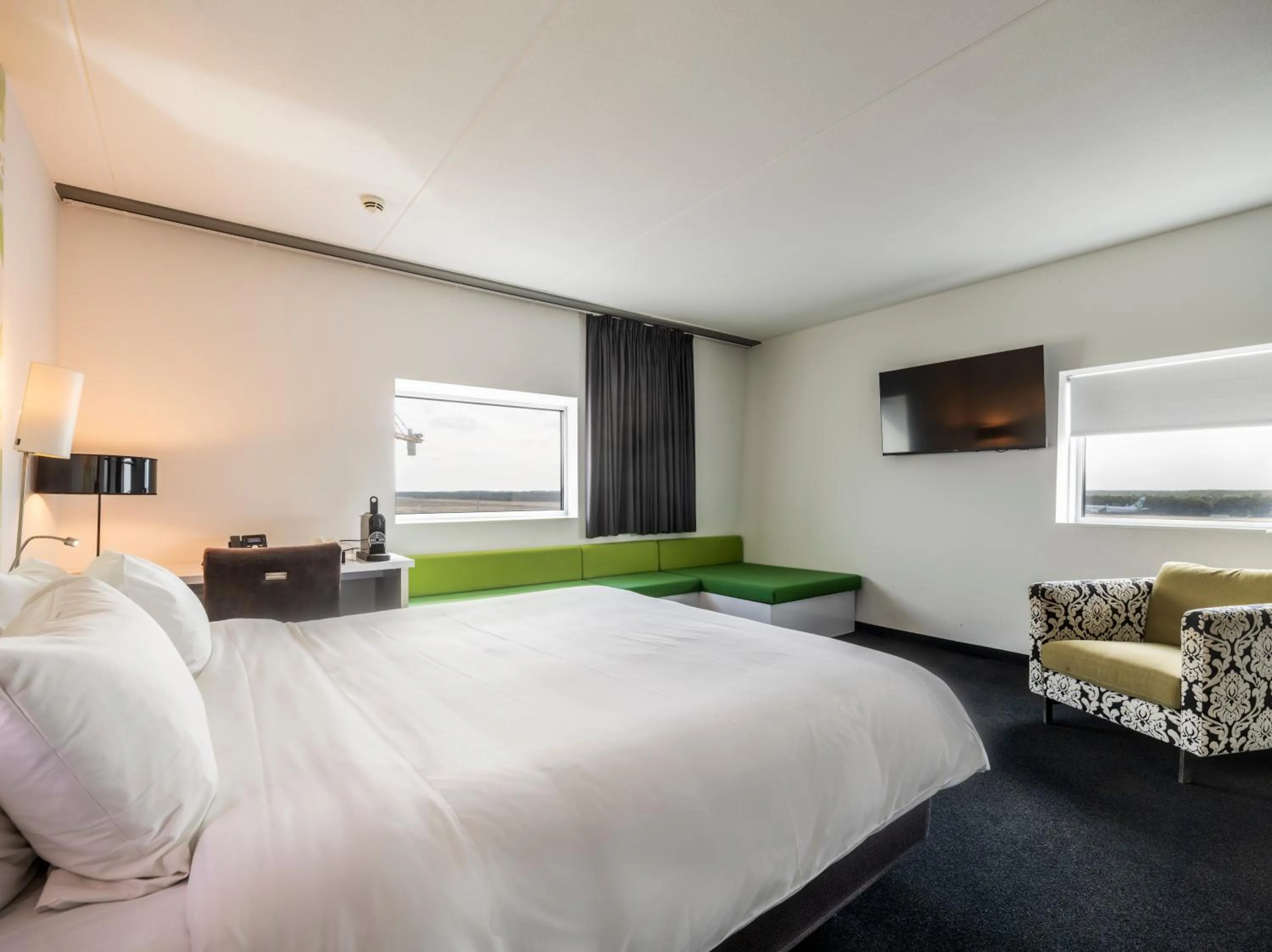 Bed in Tulip Inn Eindhoven Airport
