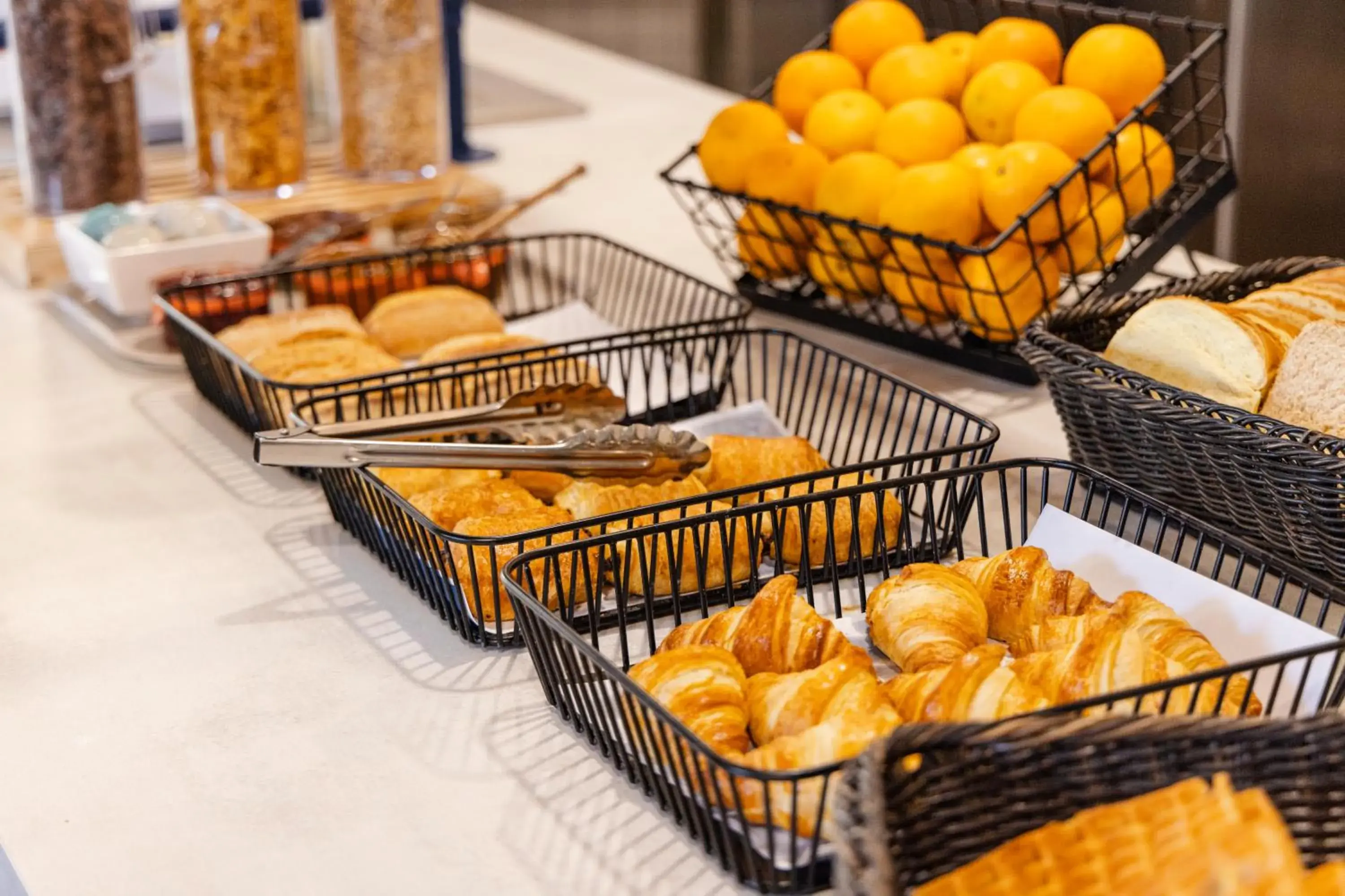 Continental breakfast, Food in ibis budget Nanterre la défense - Hôtel rénové