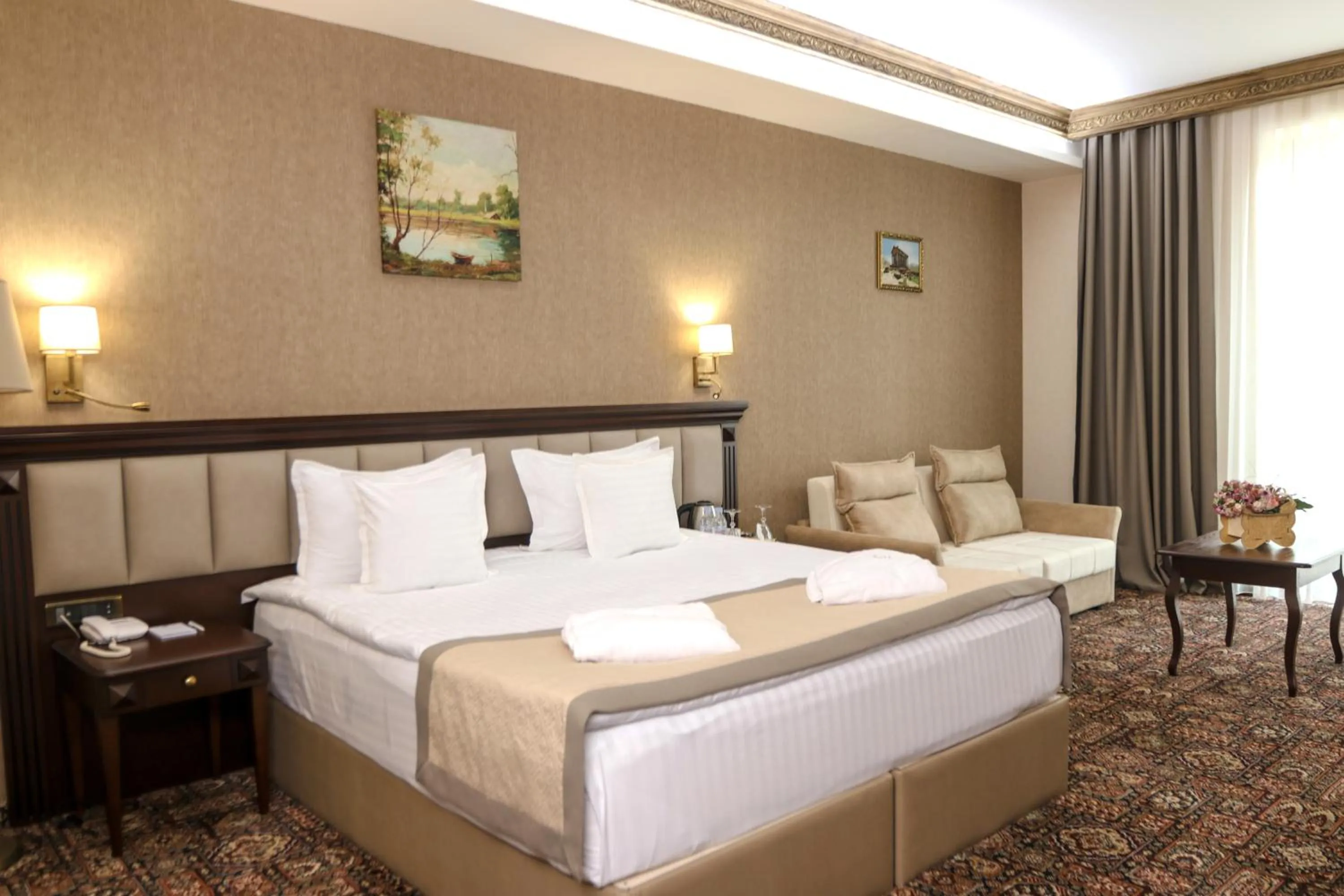 Photo of the whole room in Konyak Hotel