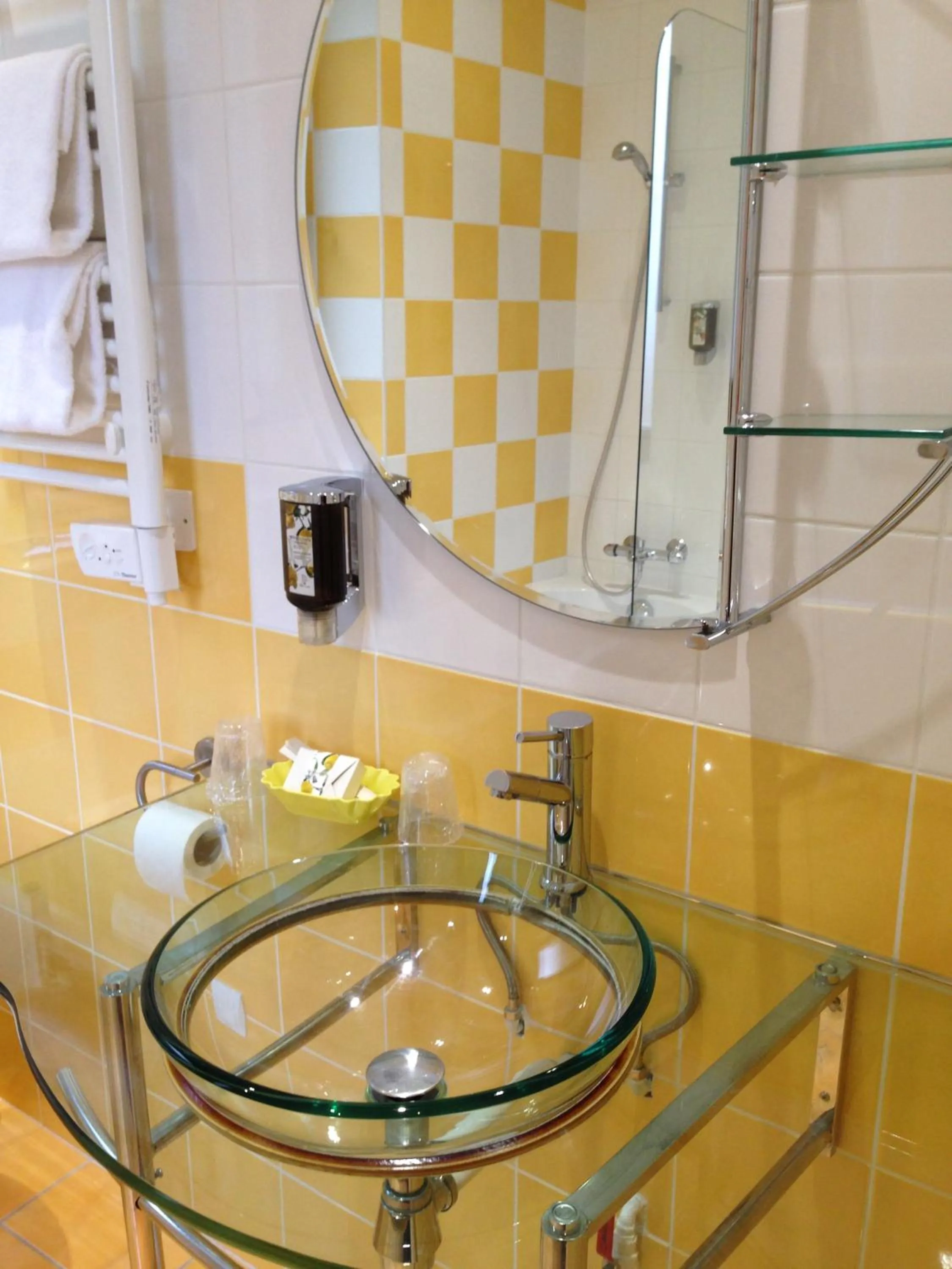 Shower in Hotel des Marquisats