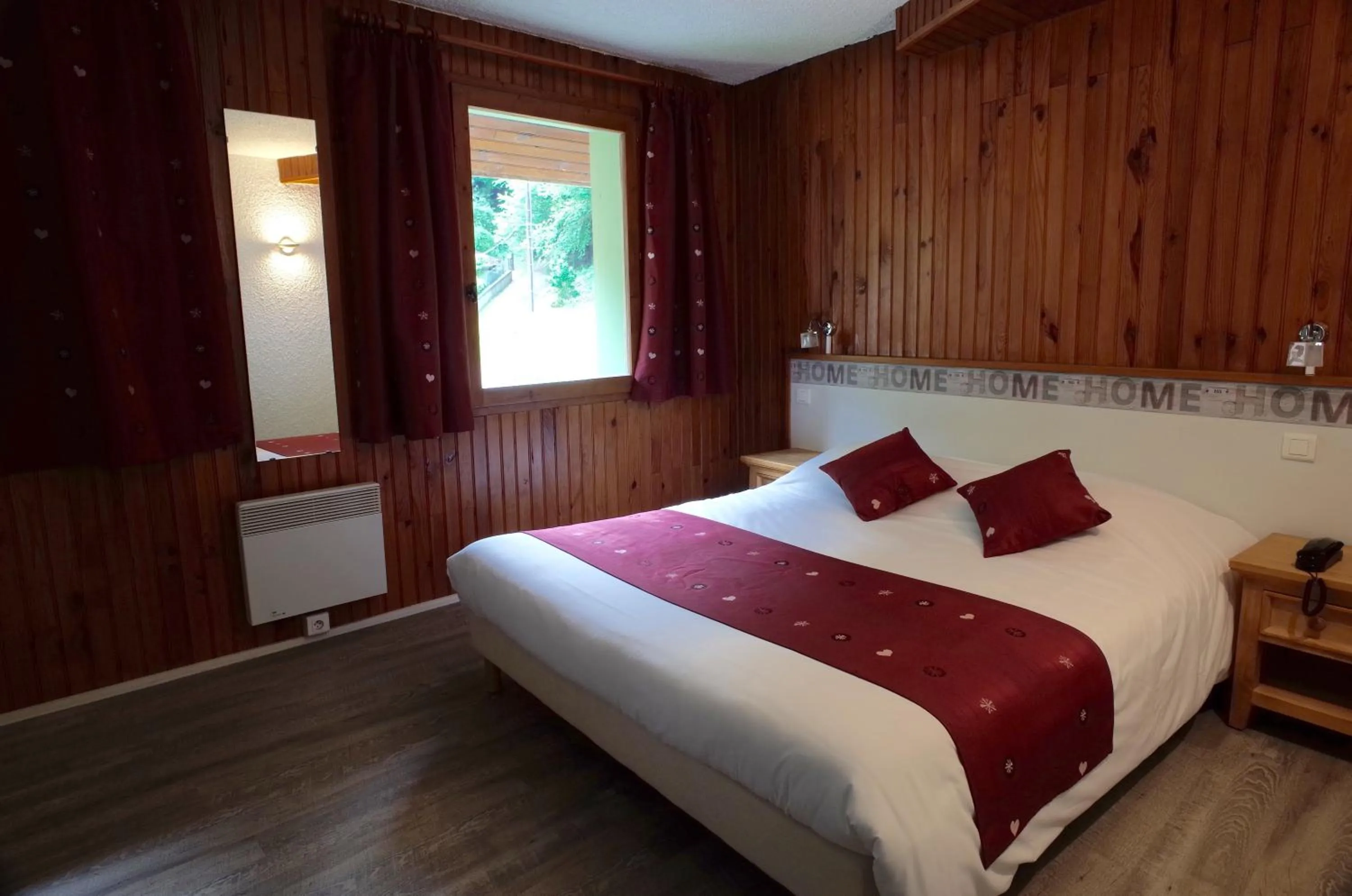 Day, Bed in Hotel des Marquisats