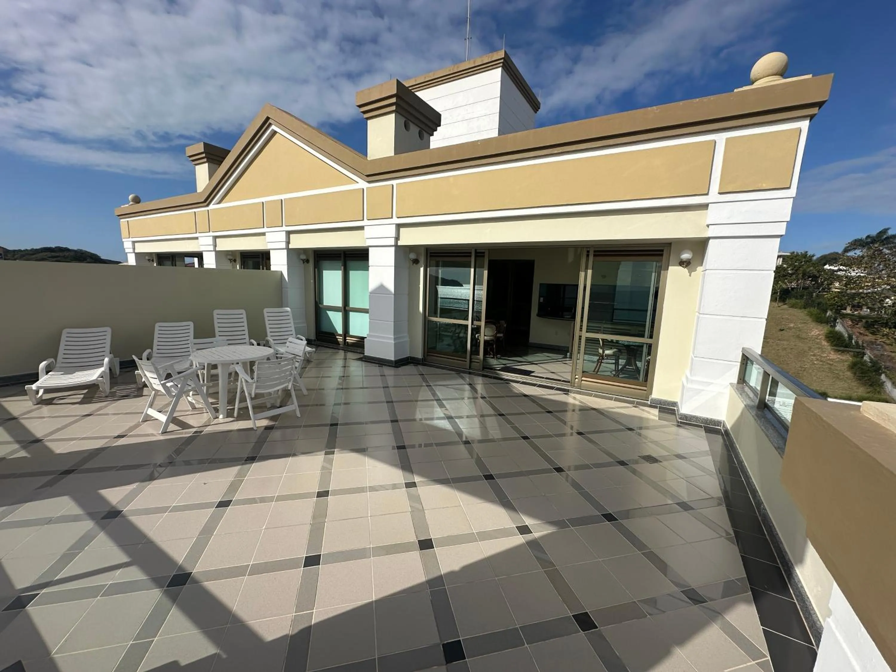 Golfinhos Apart Hotel