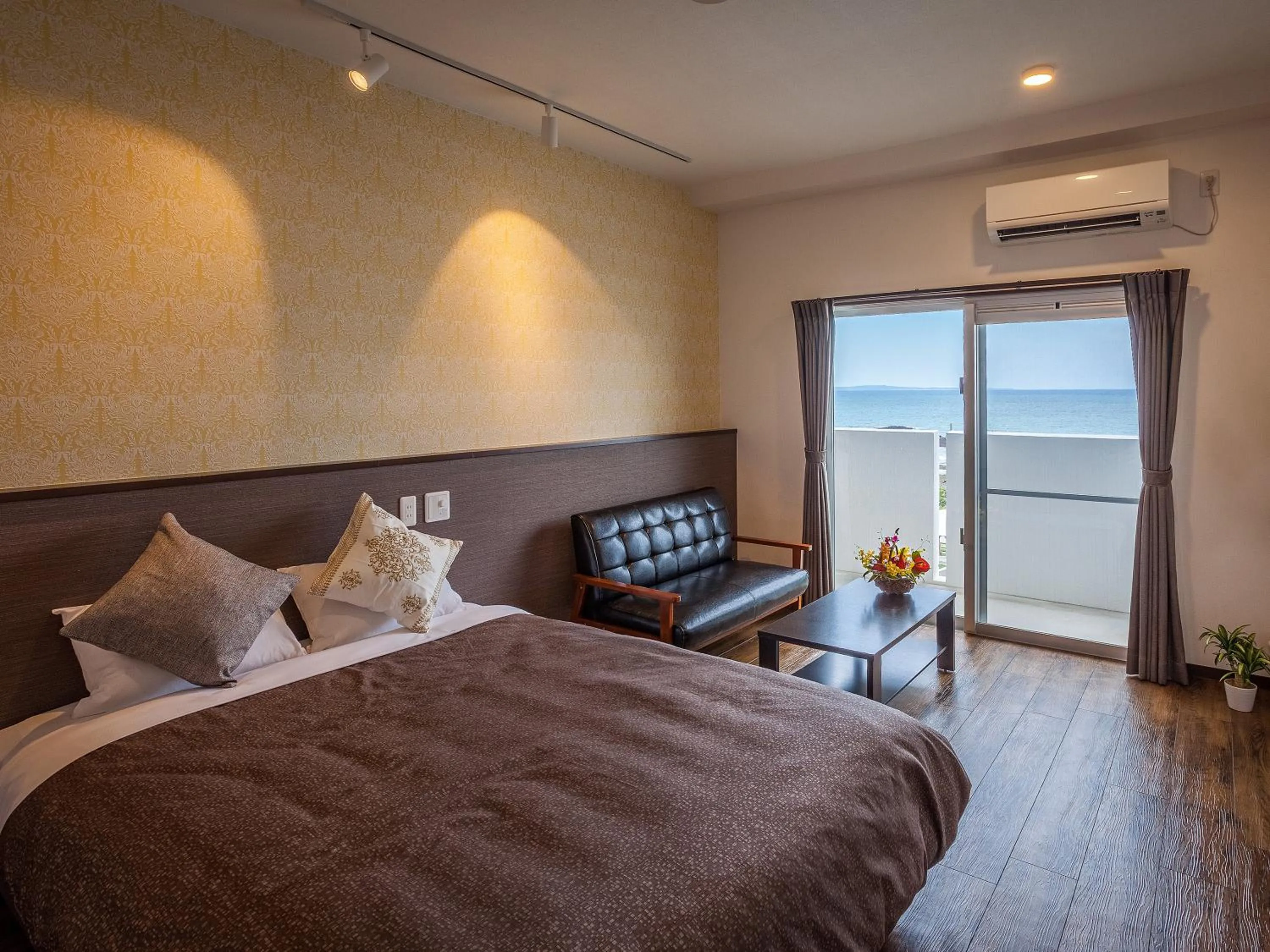 Photo of the whole room, Bed in Yonabaru Hotel SUNRIZE OCEAN
