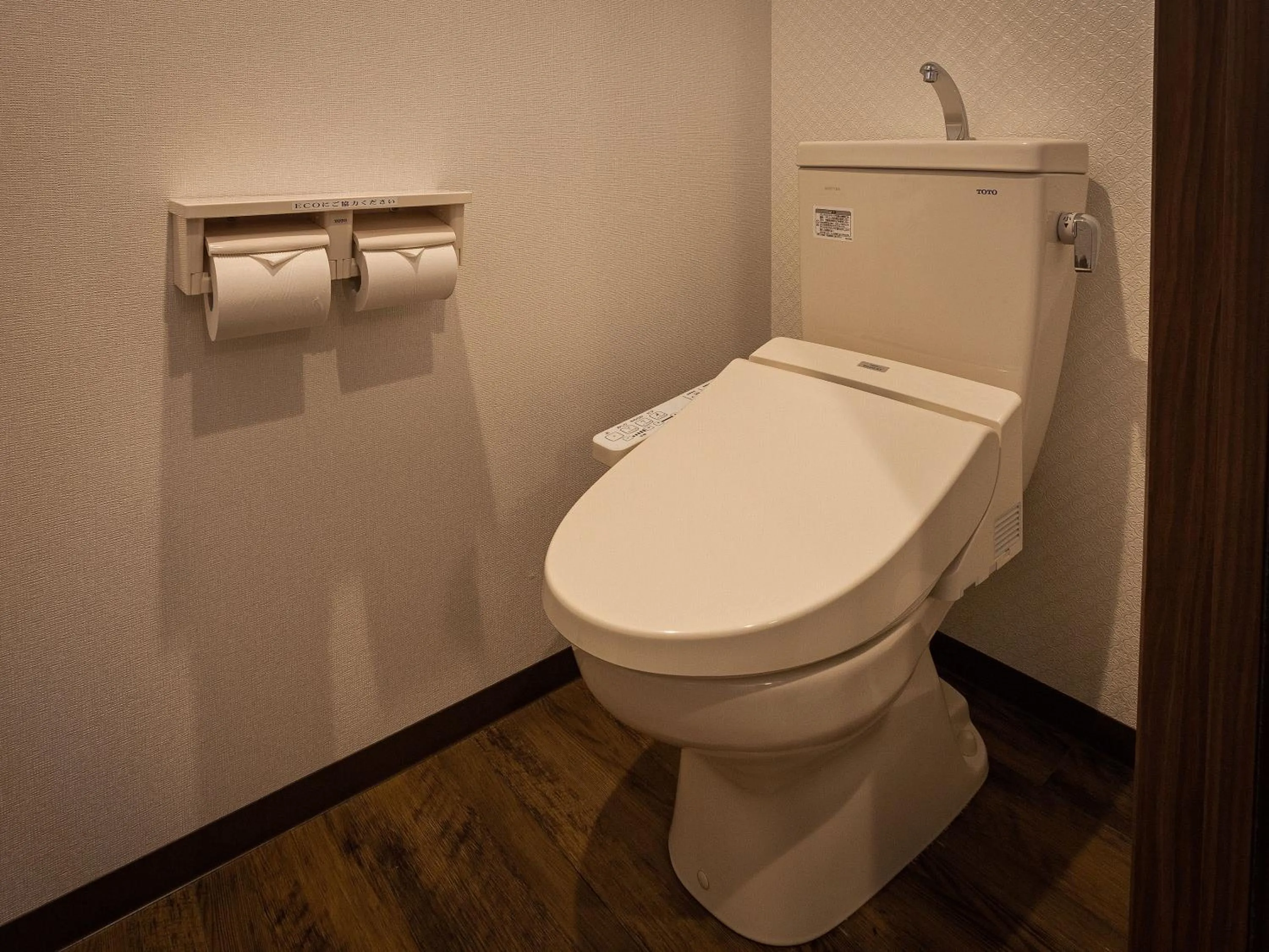 Toilet in Yonabaru Hotel SUNRIZE OCEAN