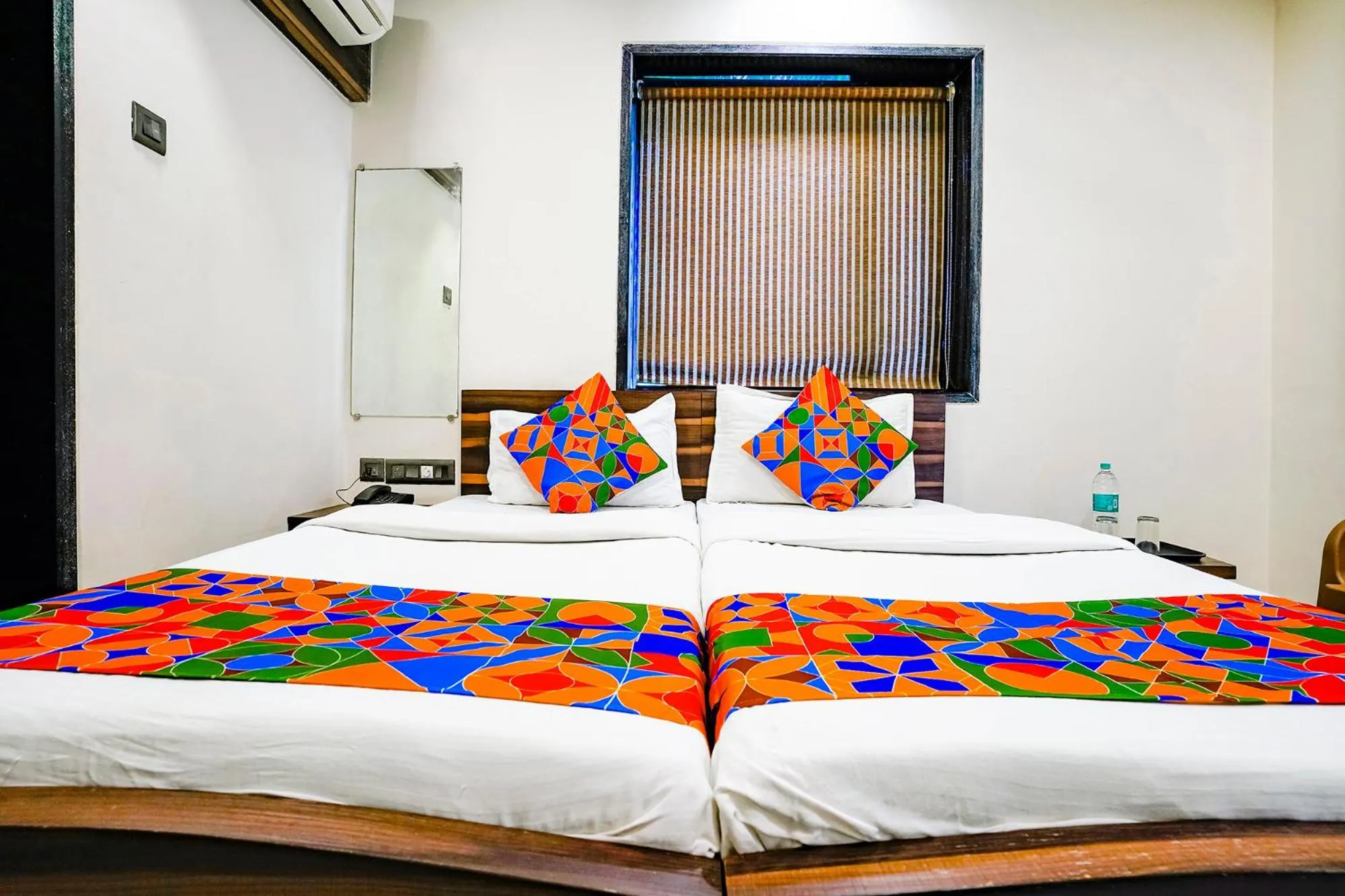 Bedroom, Bed in Hotel O Shalimar