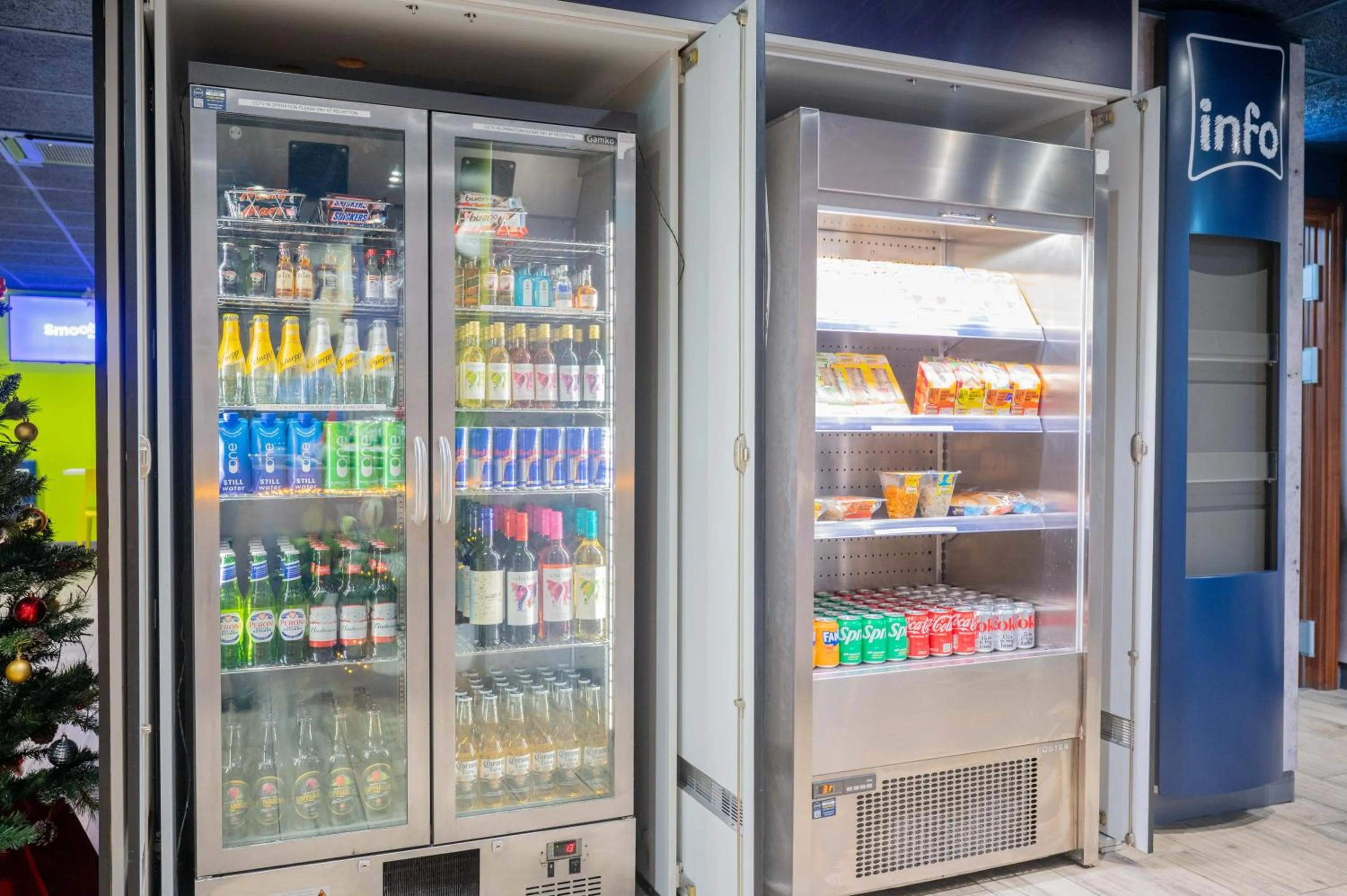 vending machine in ibis budget London Barking