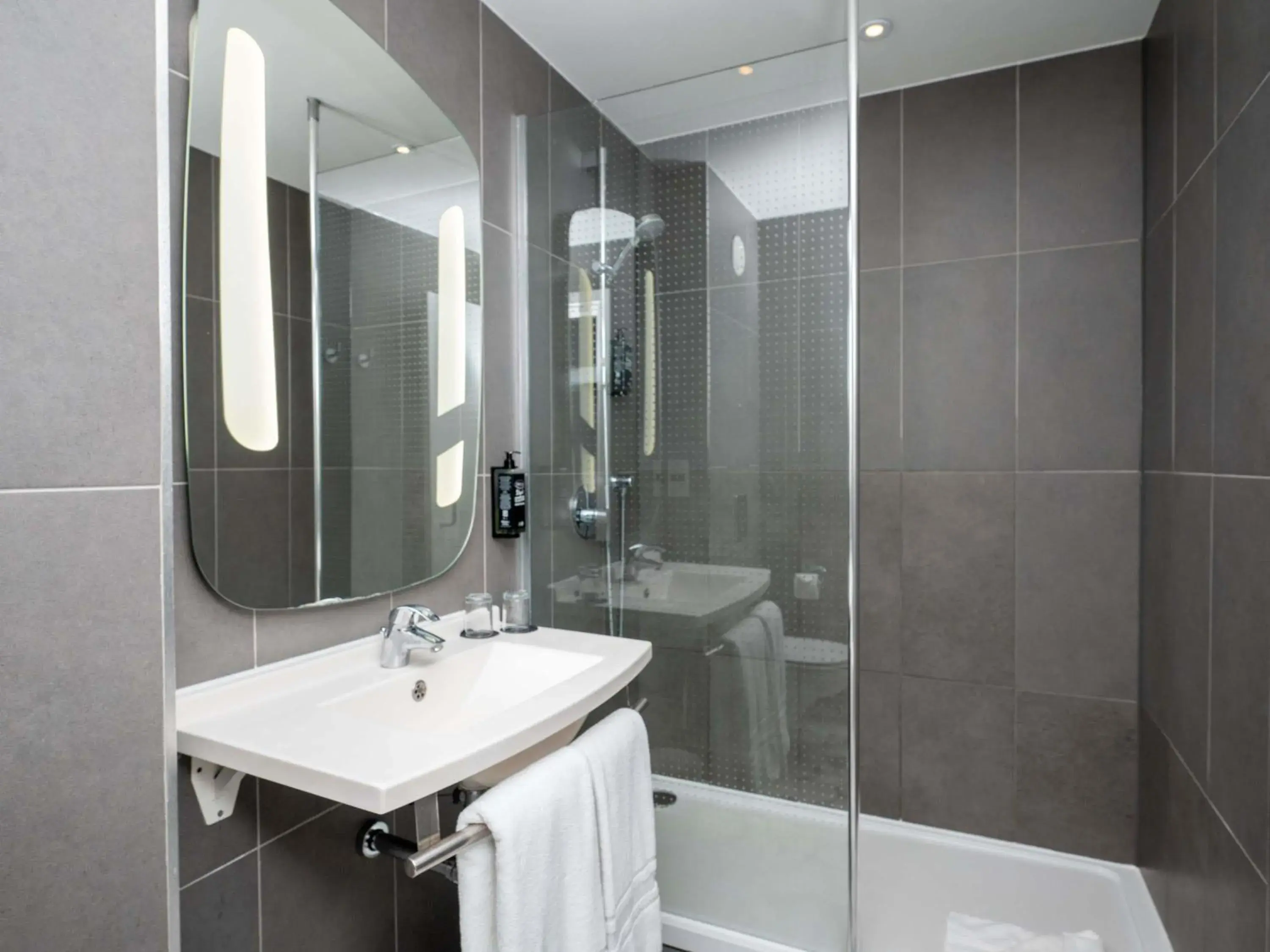 Bedroom in ibis budget London Barking Bedroom in ibis budget London Barking