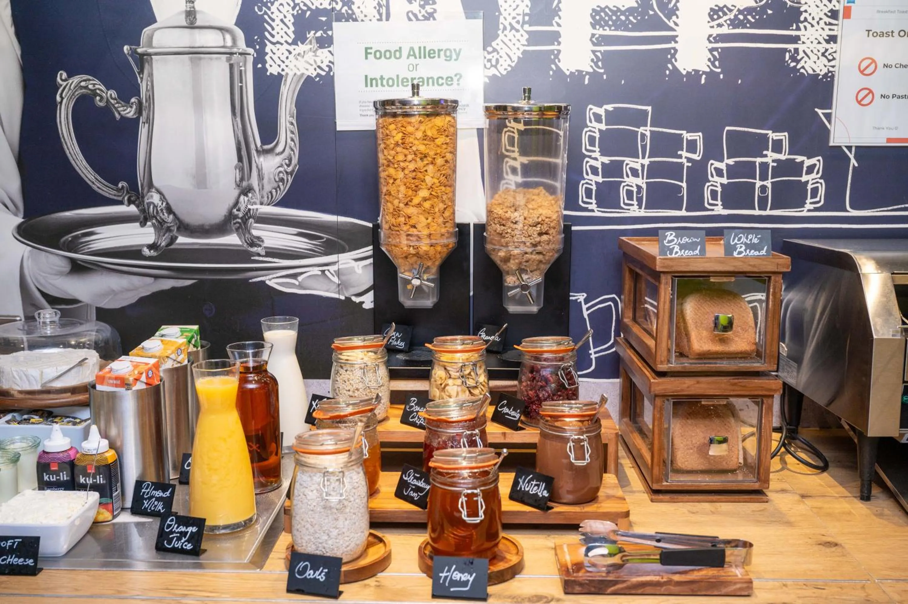 Continental breakfast in ibis budget London Barking