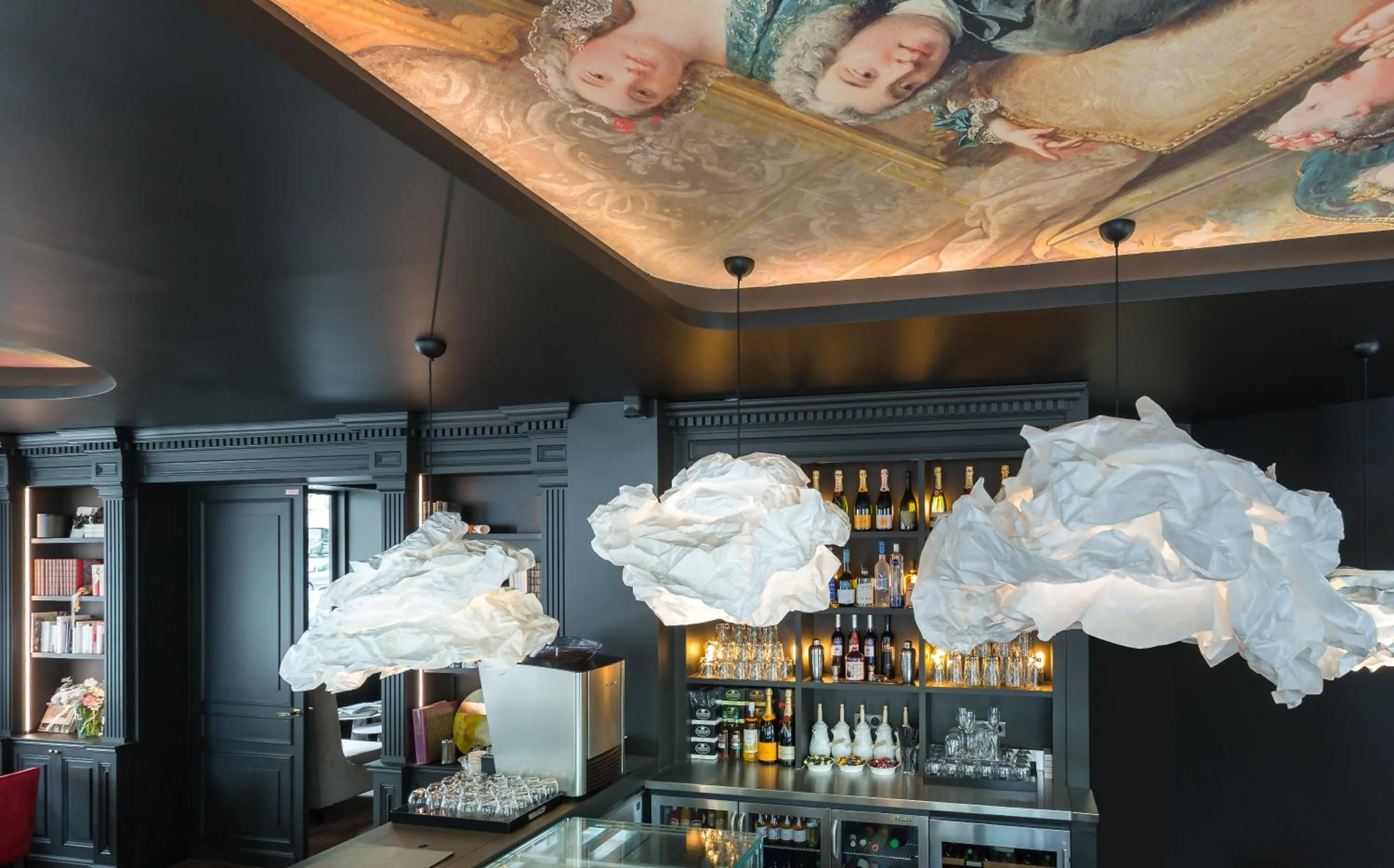 Lounge or bar in Hôtel La Comtesse