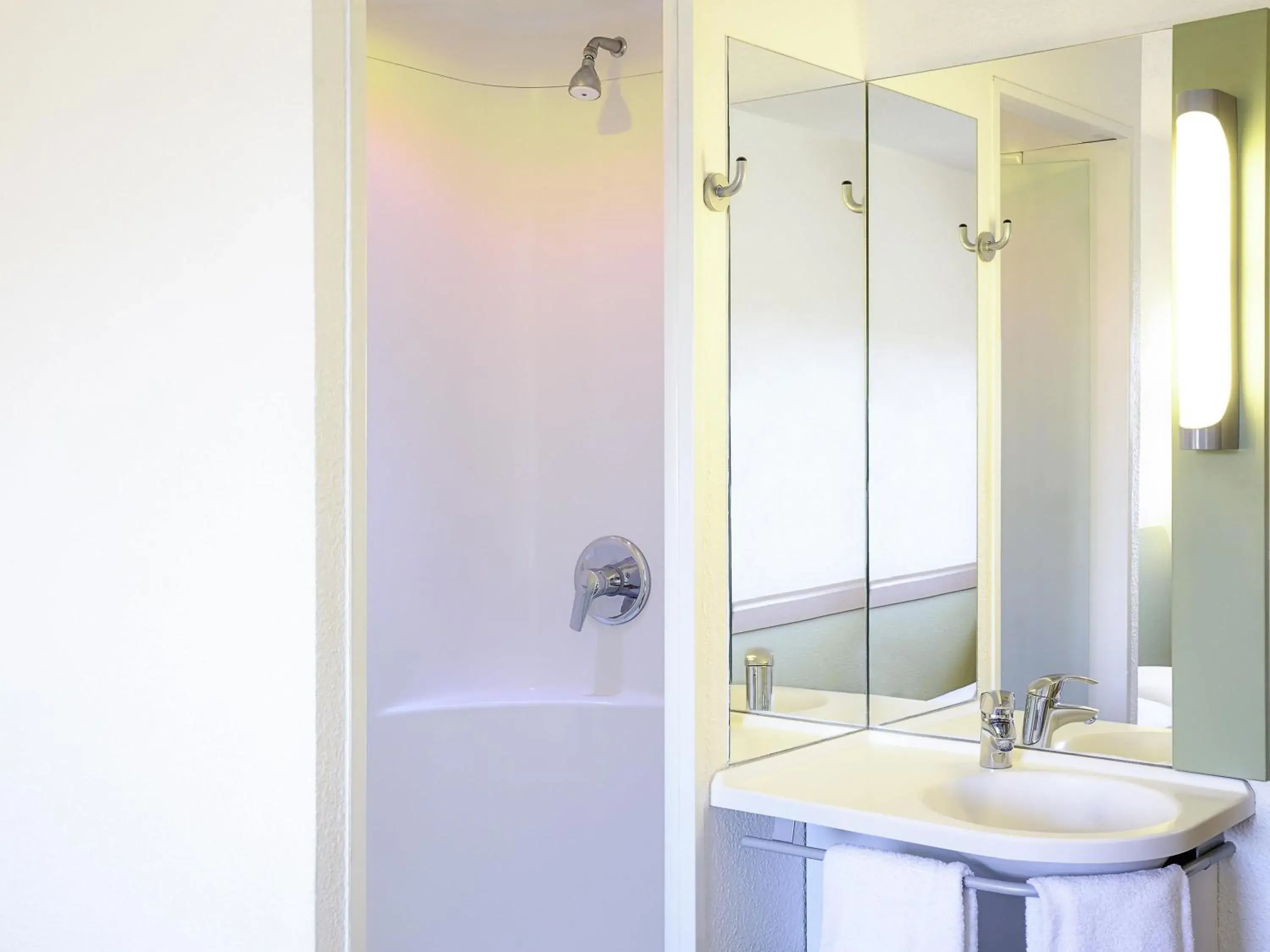 Bedroom in ibis budget Southampton Centre Bedroom in ibis budget Southampton Centre