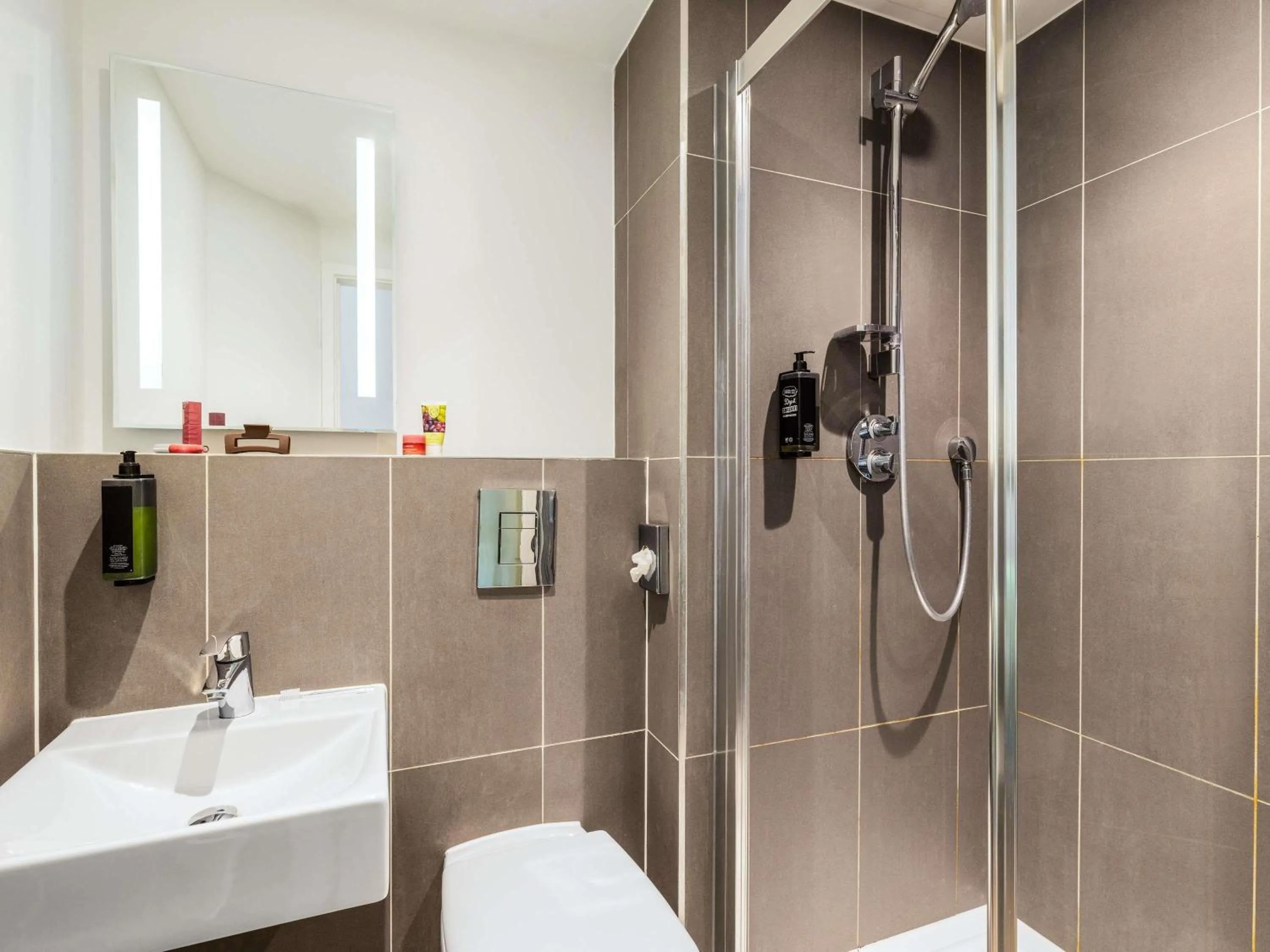 Bedroom in ibis budget Derby