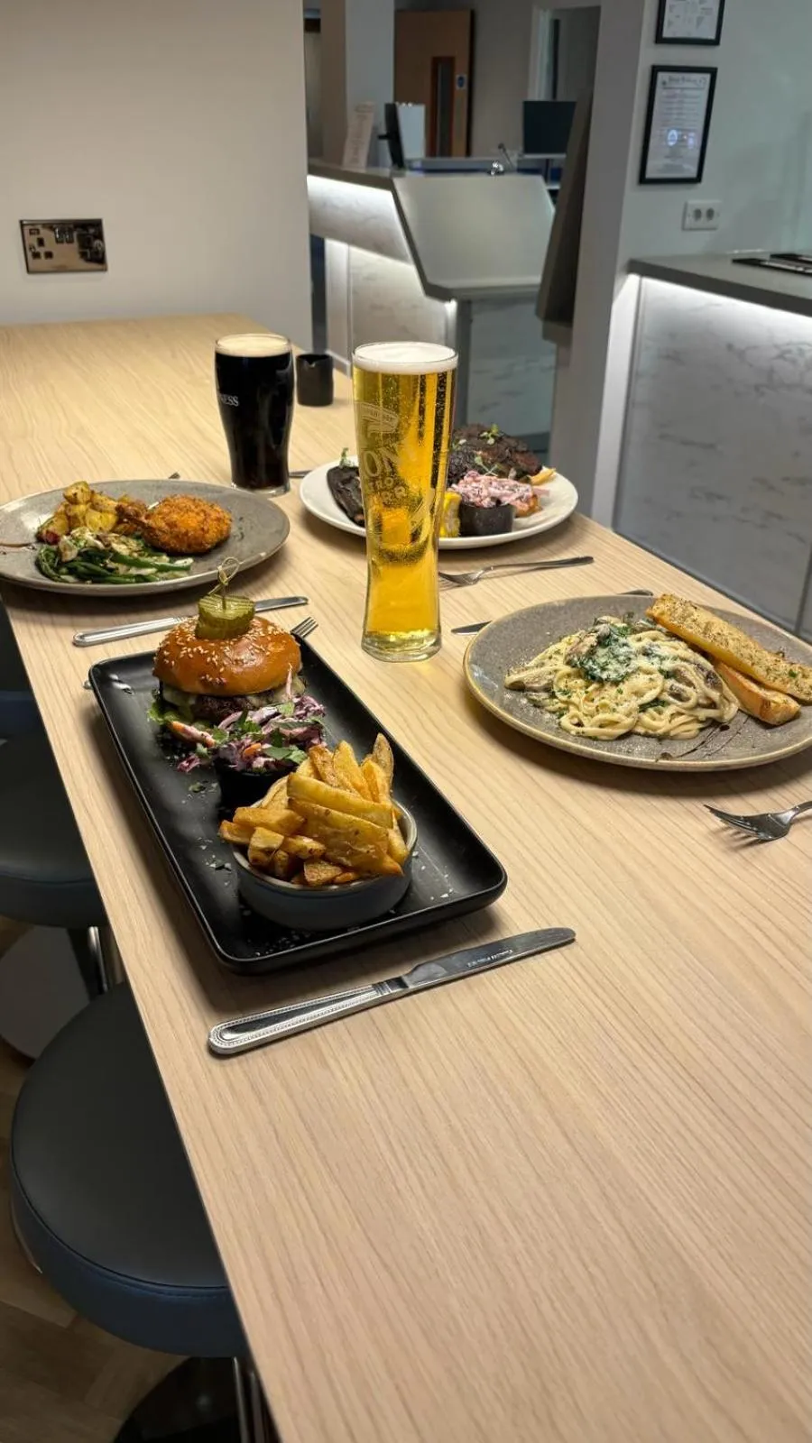 Restaurant/places to eat in ibis budget Derby