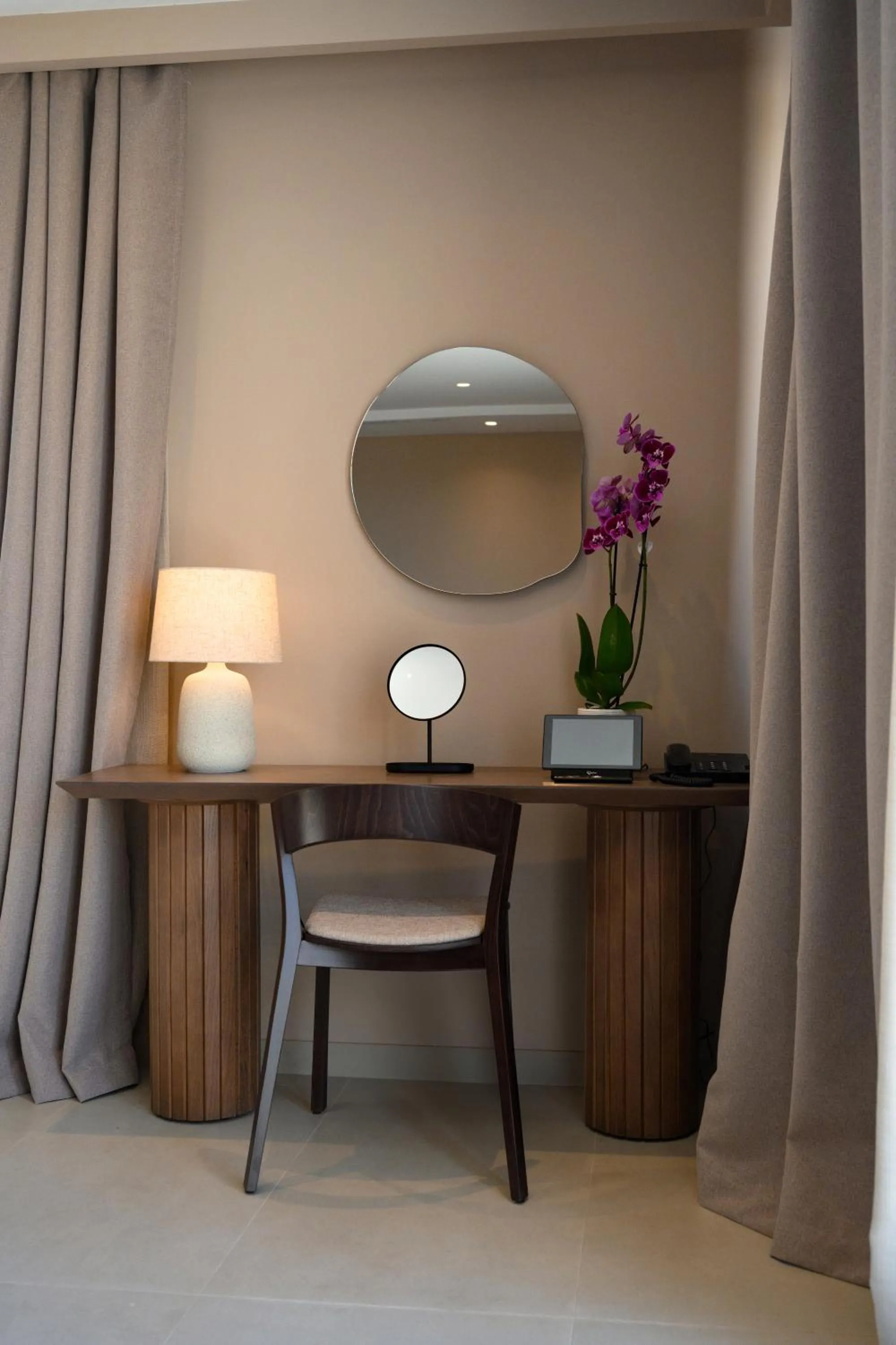 Decorative detail in Restia