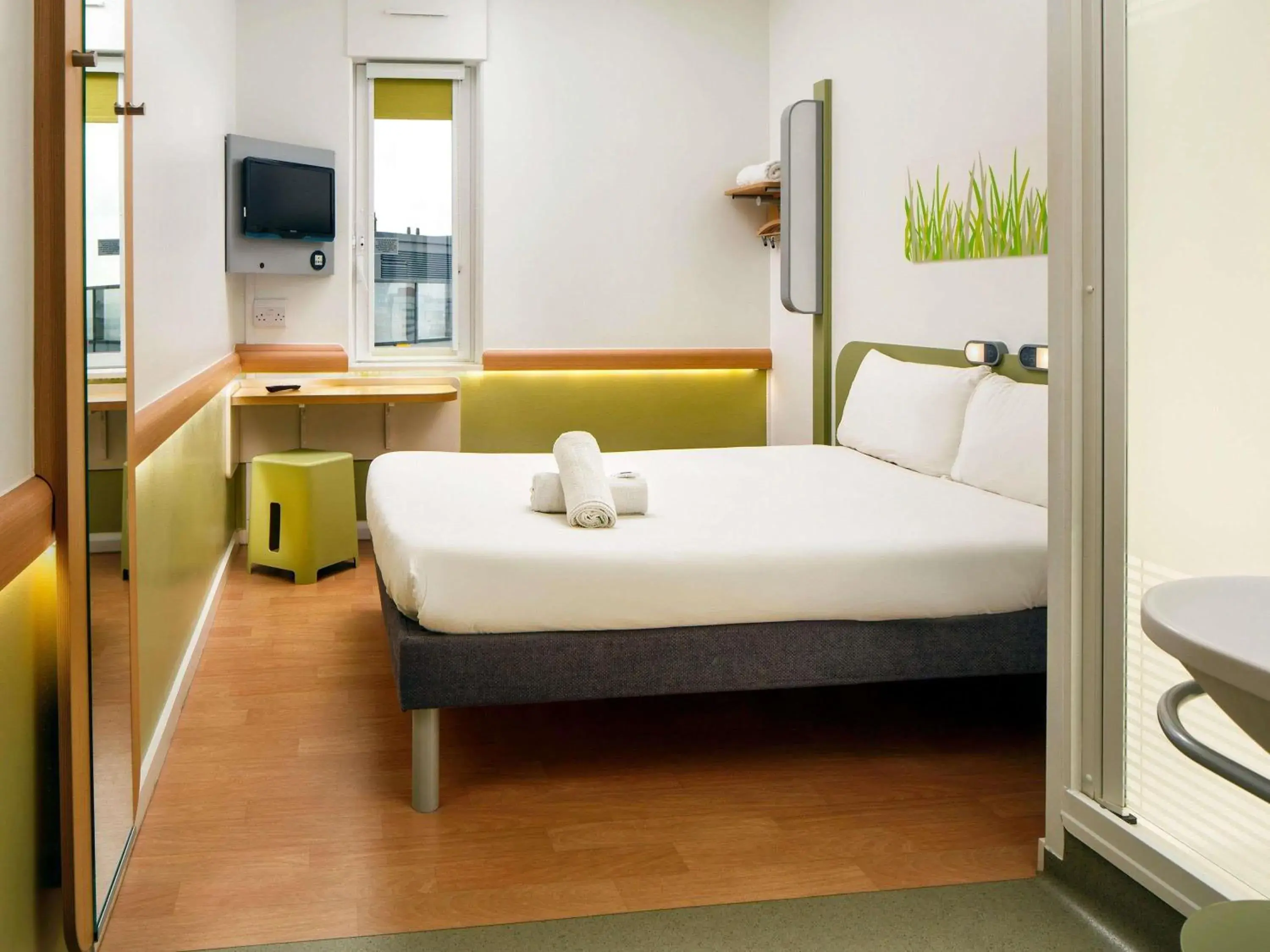 Bedroom, Bed in ibis Budget Manchester Centre Pollard Street Bedroom, Bed in ibis Budget Manchester Centre Pollard Street