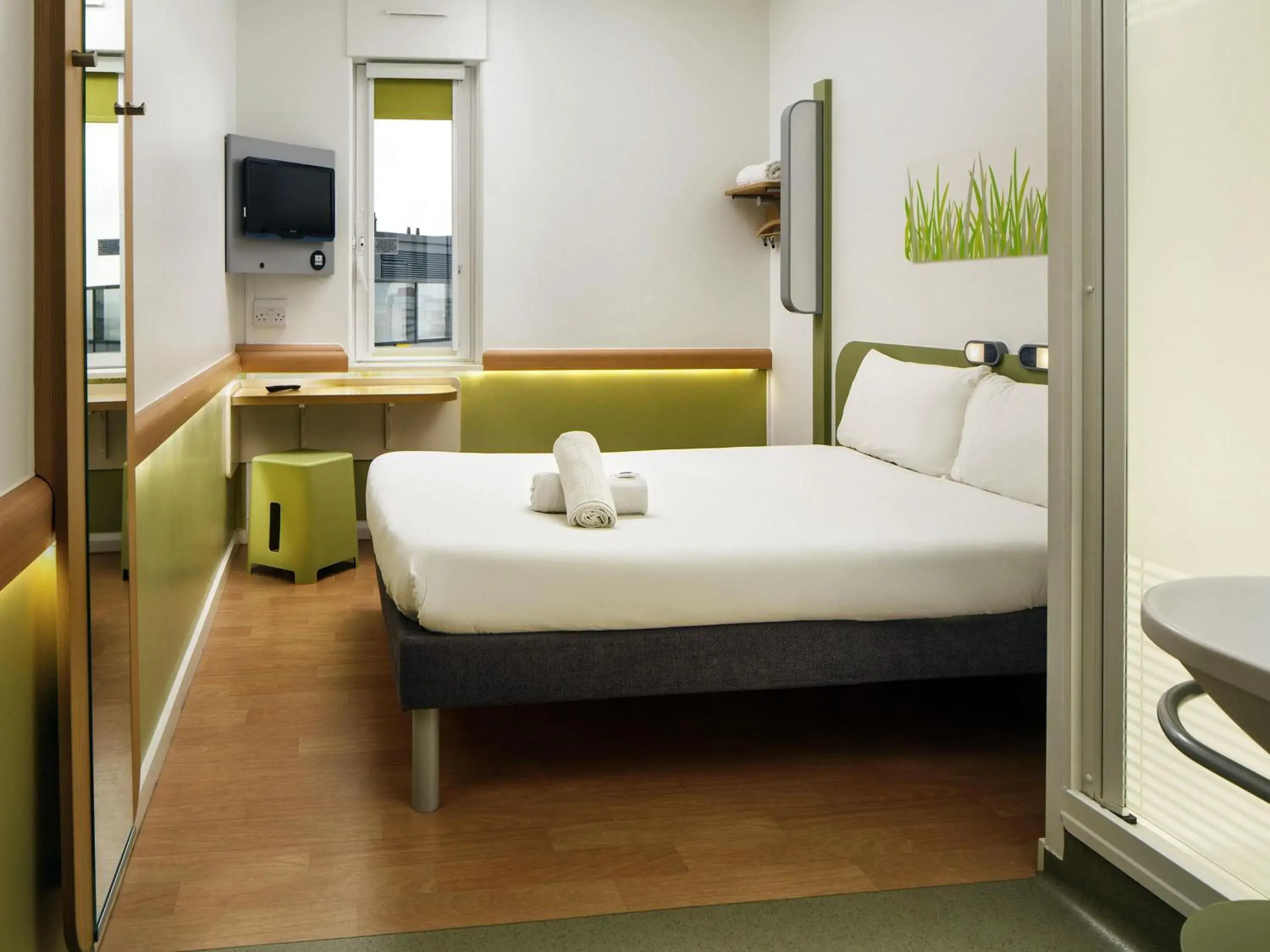 Bedroom, Bed in ibis Budget Manchester Centre Pollard Street Bedroom, Bed in ibis Budget Manchester Centre Pollard Street