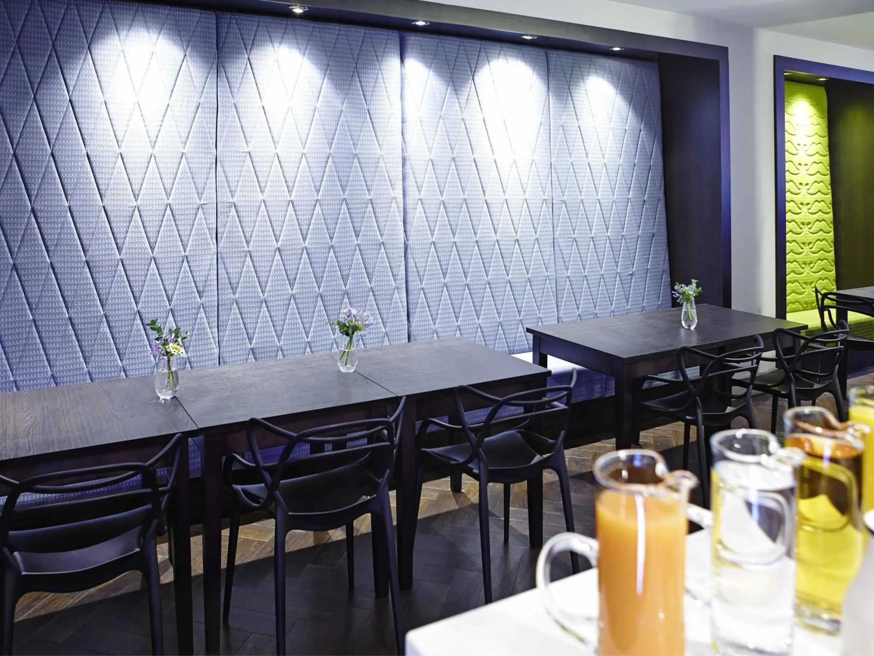 Lounge or bar in Ibis Styles Liverpool Centre Dale Street - Cavern Quarter Lounge or bar in Ibis Styles Liverpool Centre Dale Street - Cavern Quarter