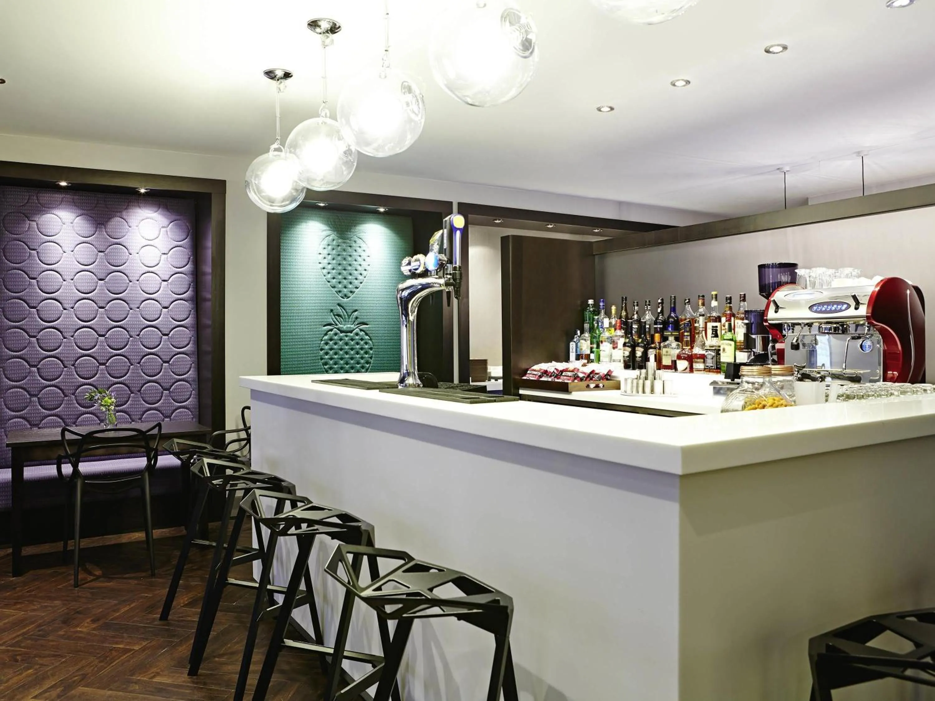 Lounge or bar in Ibis Styles Liverpool Centre Dale Street - Cavern Quarter